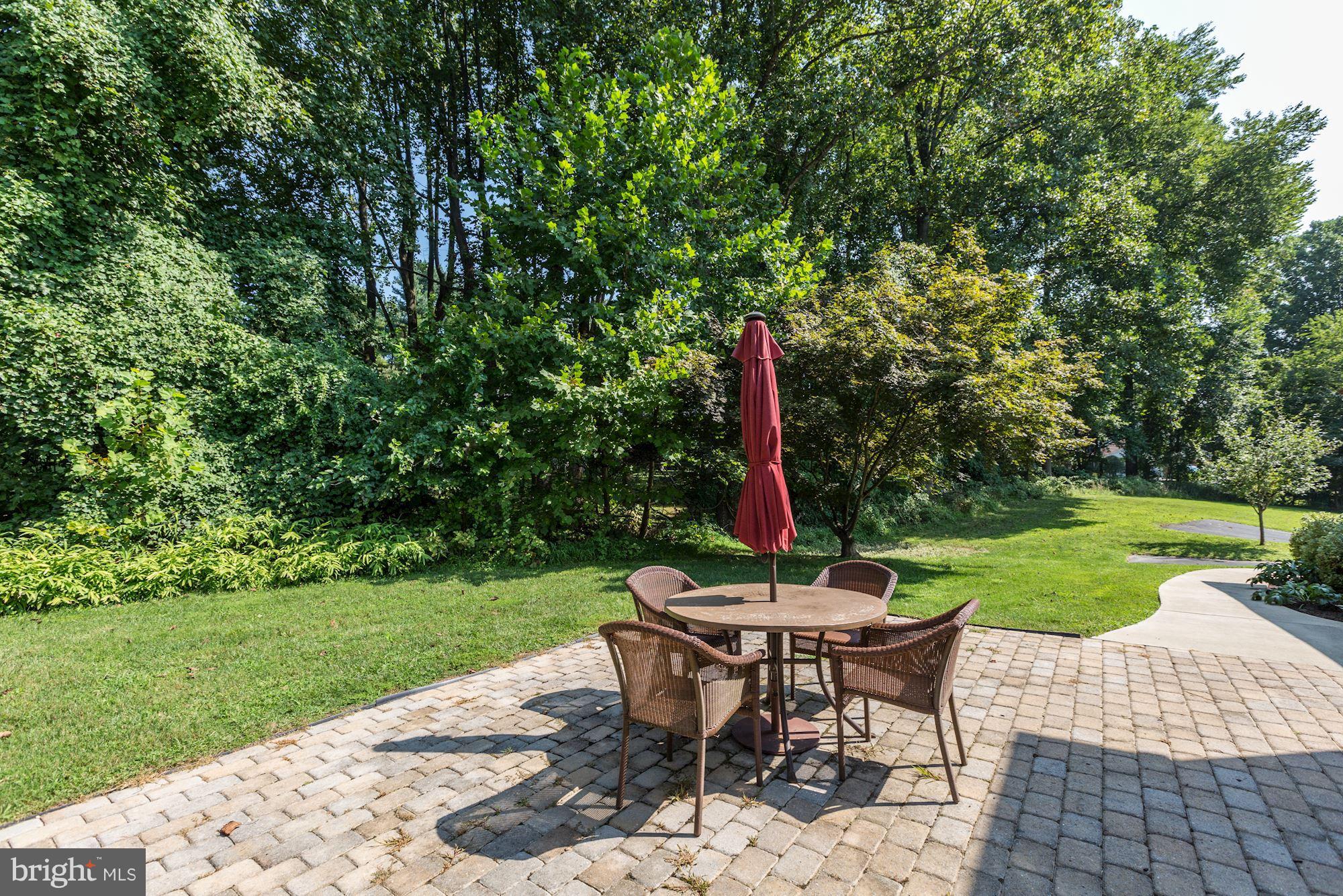 NORBECK KNOLLS - Residential