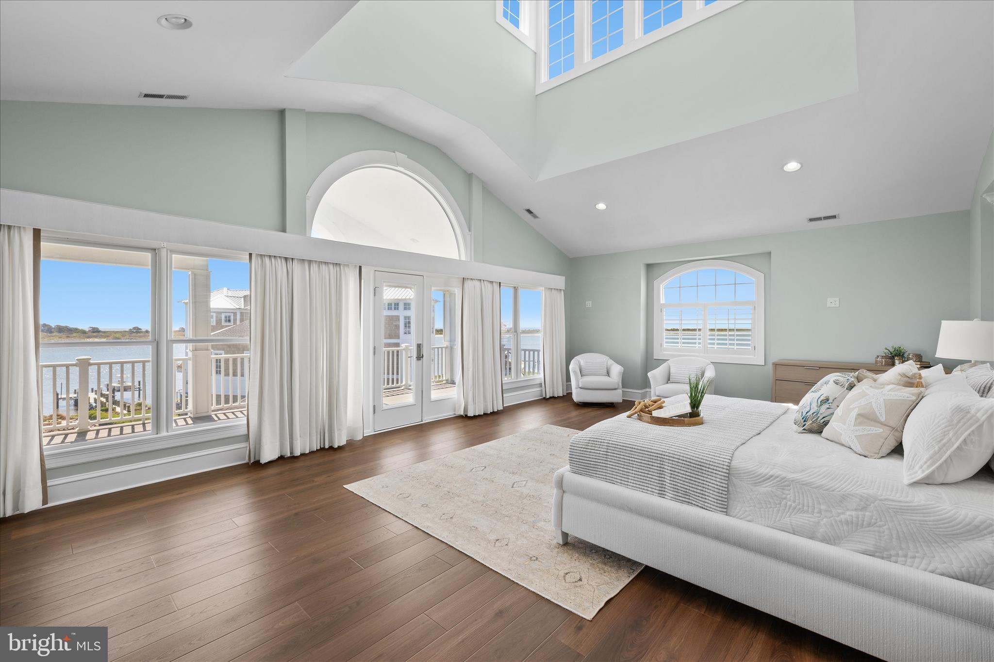 SEAPOINTE - Residential
