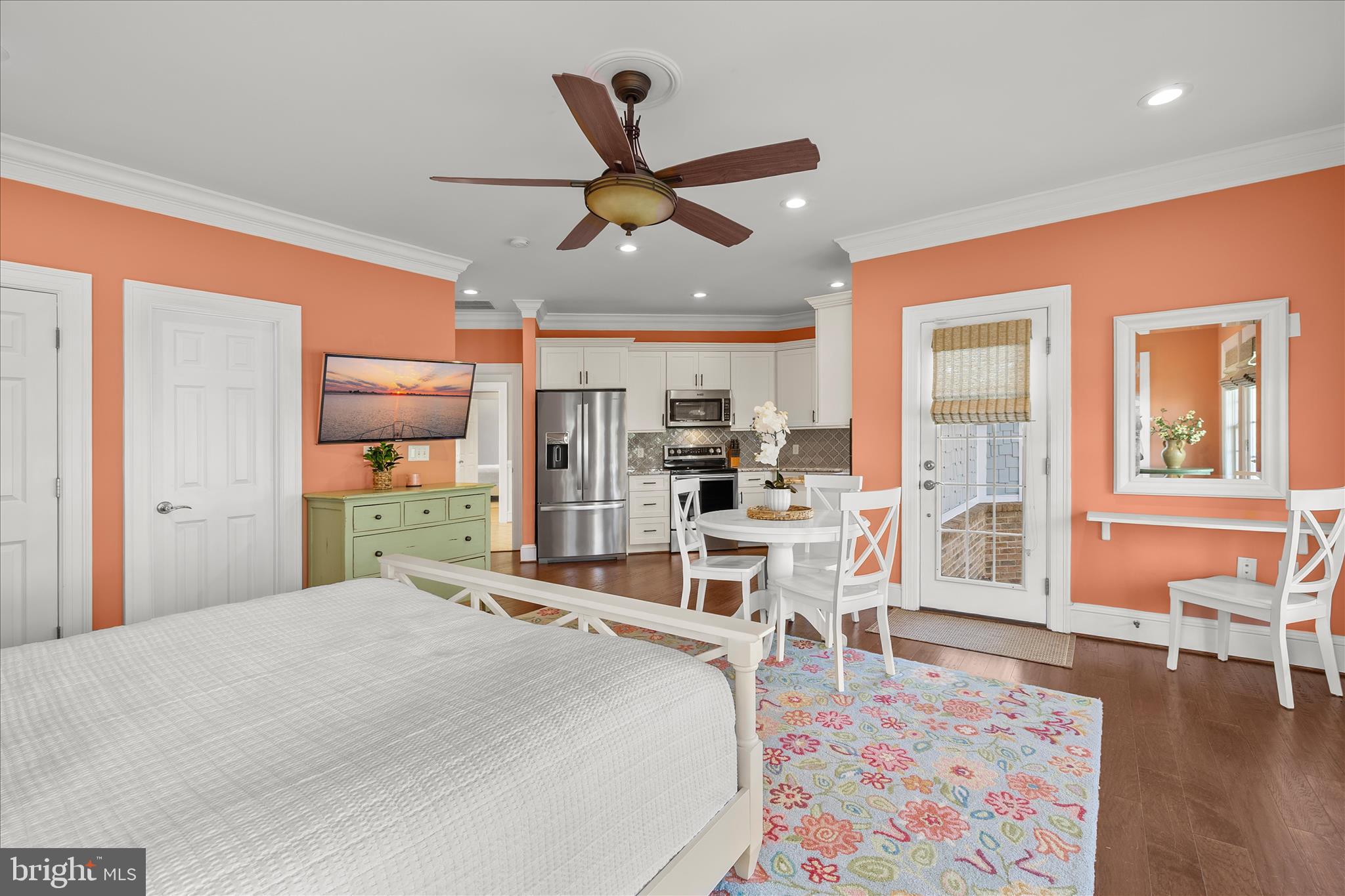 SEAPOINTE - Residential