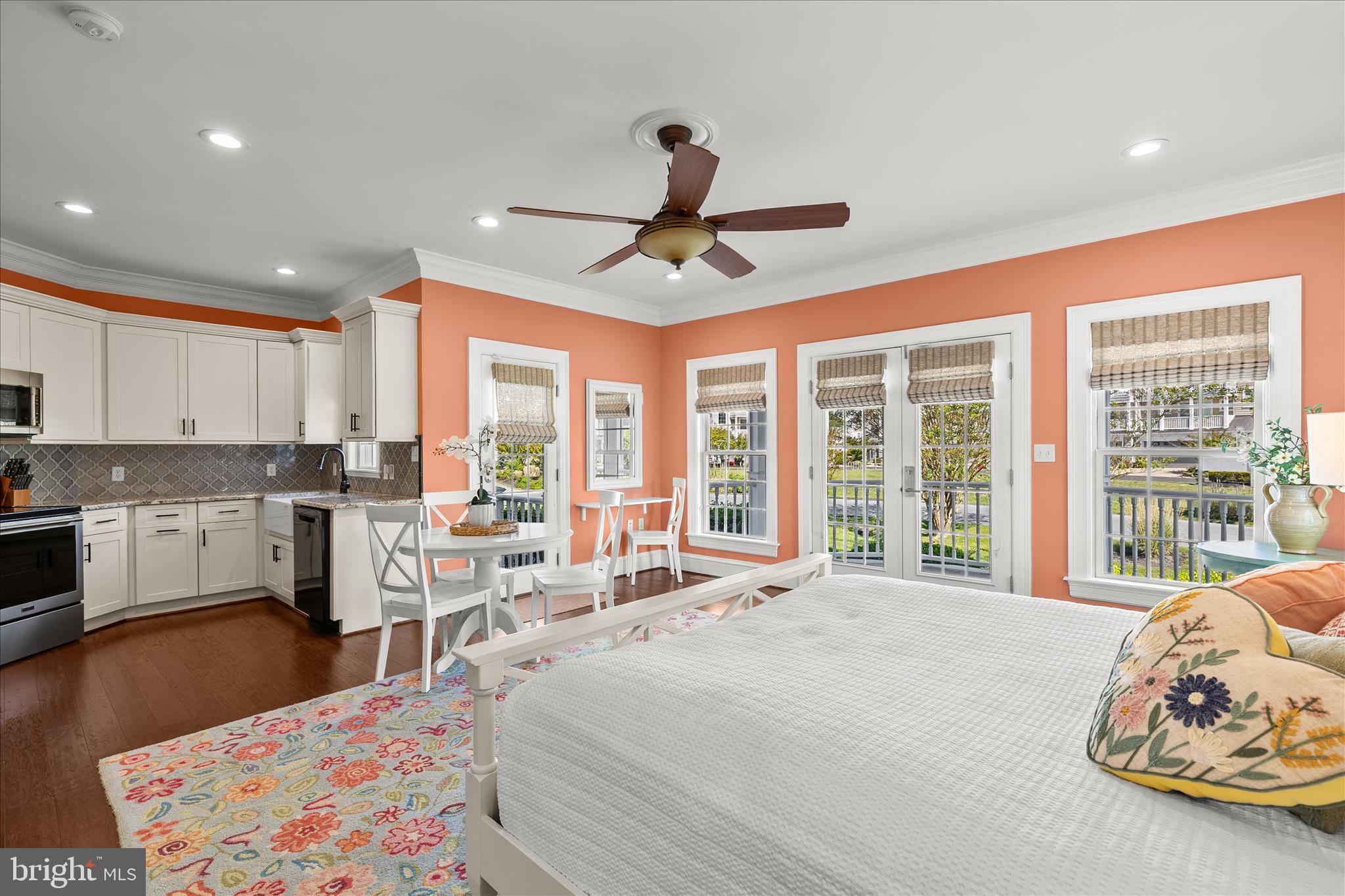 SEAPOINTE - Residential