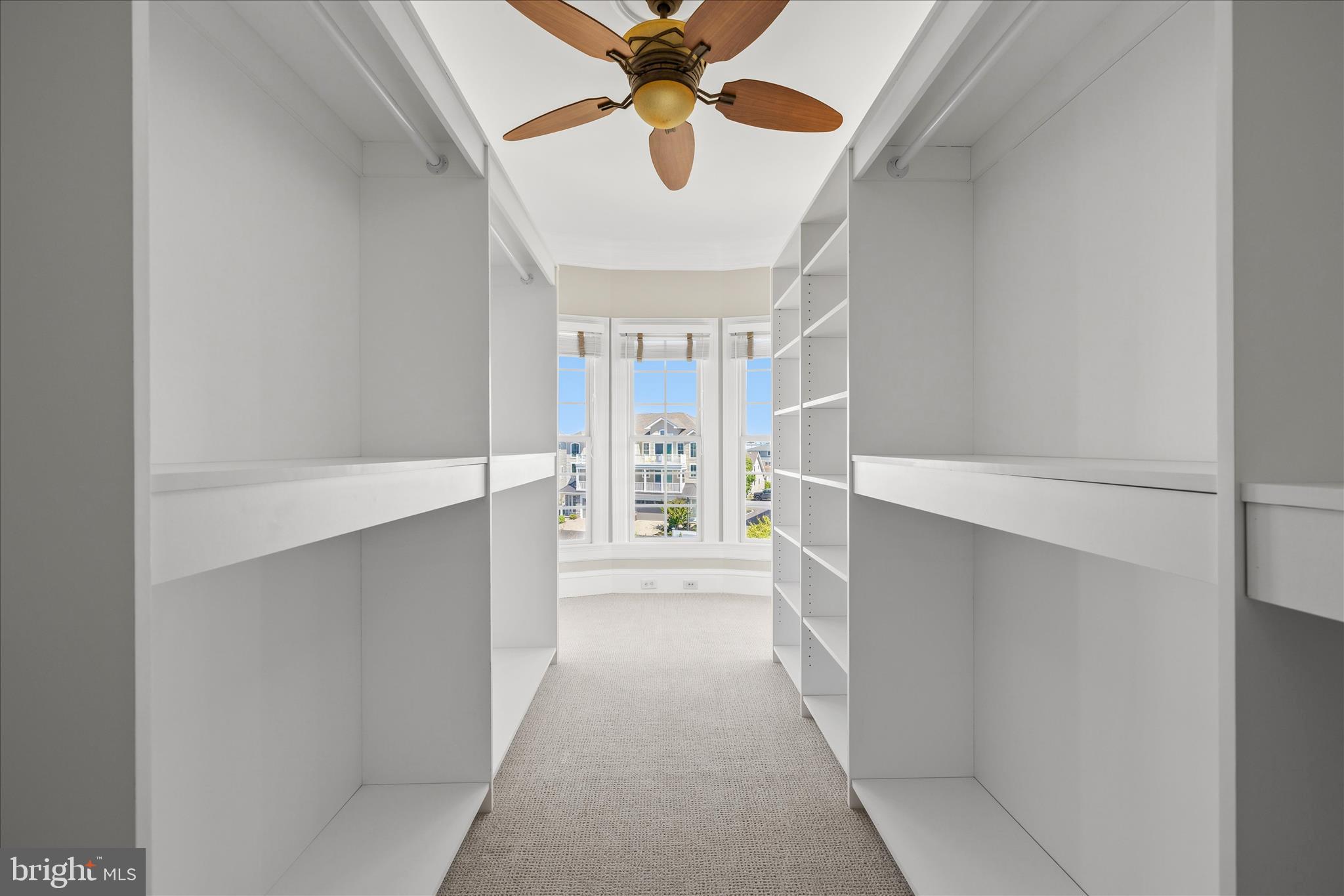 SEAPOINTE - Residential