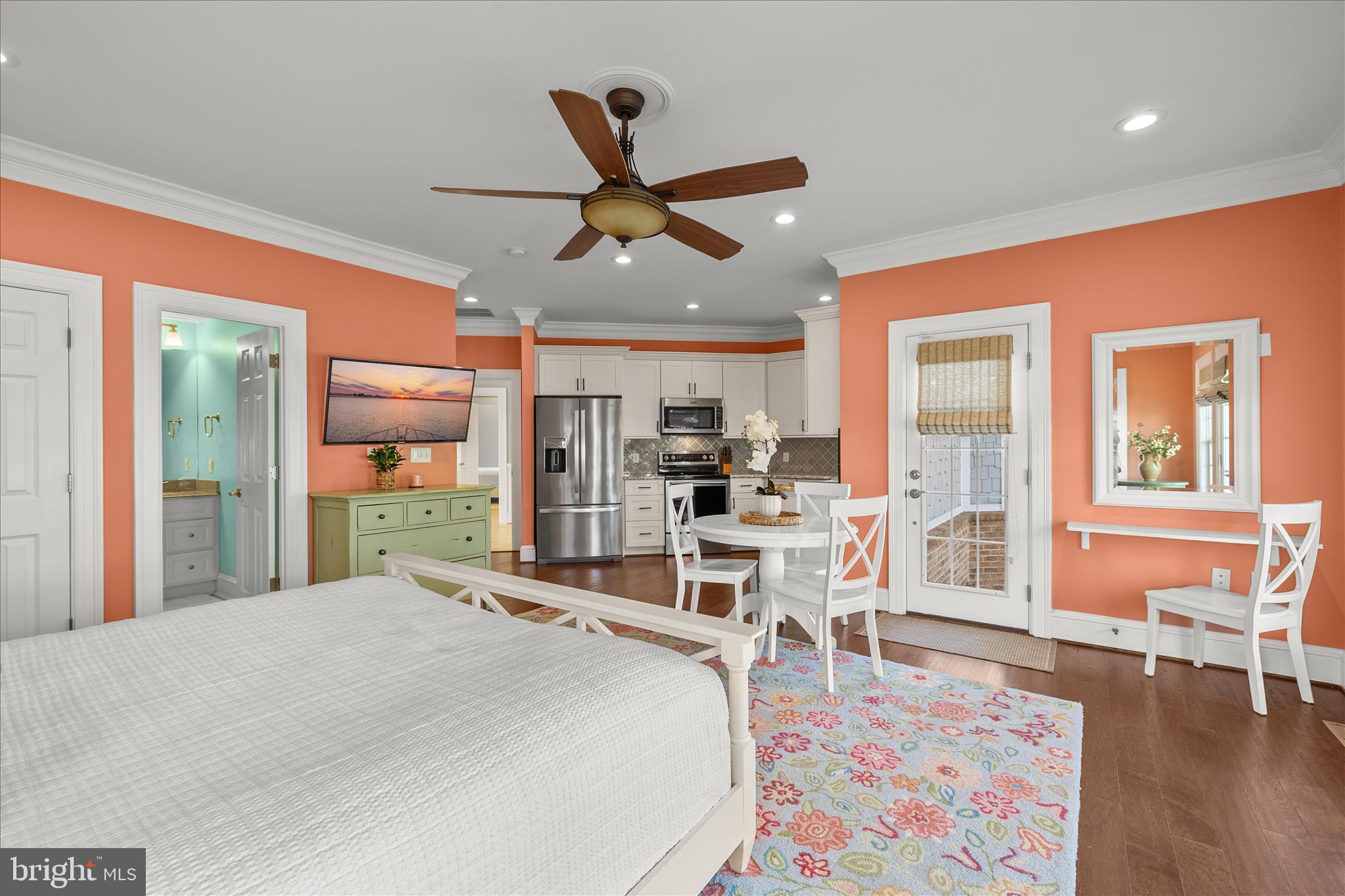 SEAPOINTE - Residential