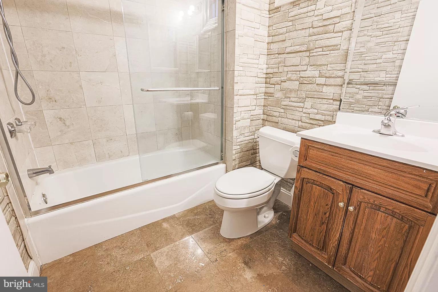 PIKESVILLE - Residential Lease