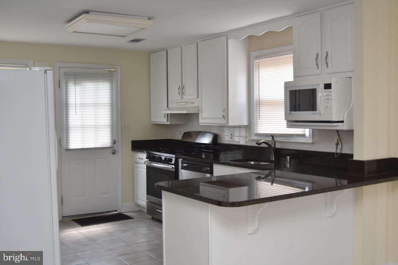 PIKESVILLE - Residential Lease