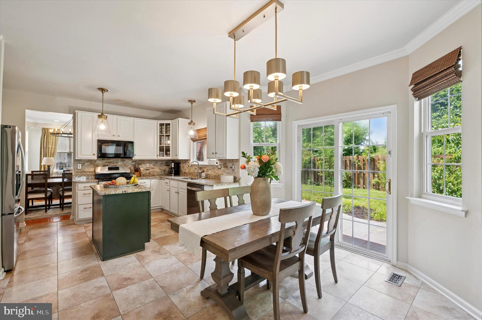691 WILLOW BEND DRIVE