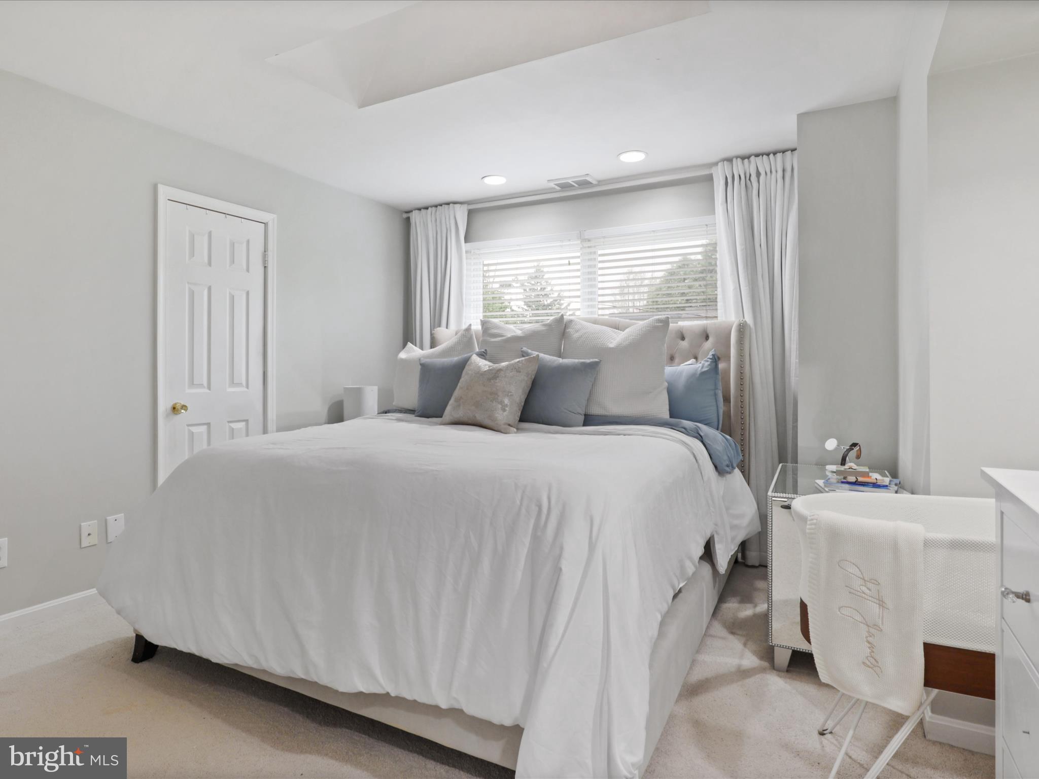 WEDDERBURN HEIGHTS - Residential Lease