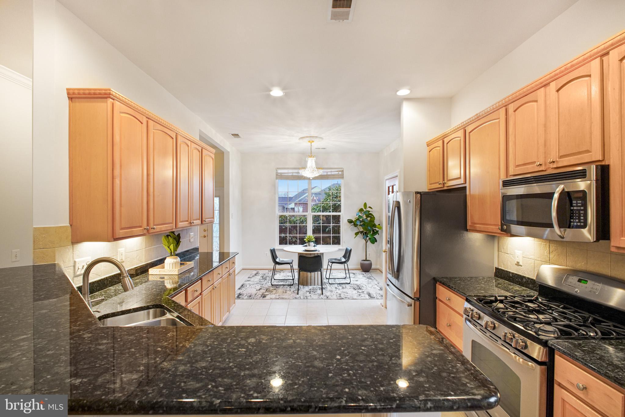 FOUR SEASONS IN HISTORIC VIRGINIA - Residential