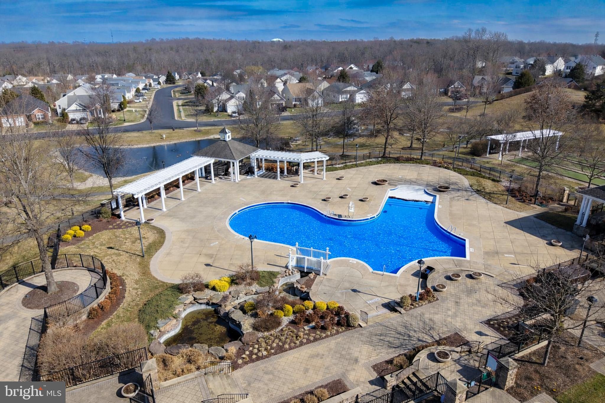 FOUR SEASONS IN HISTORIC VIRGINIA - Residential