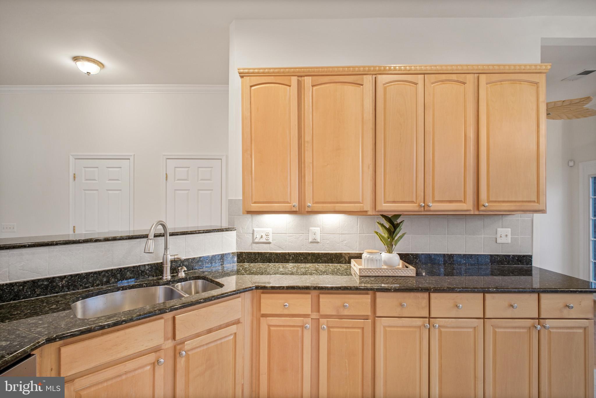 FOUR SEASONS IN HISTORIC VIRGINIA - Residential