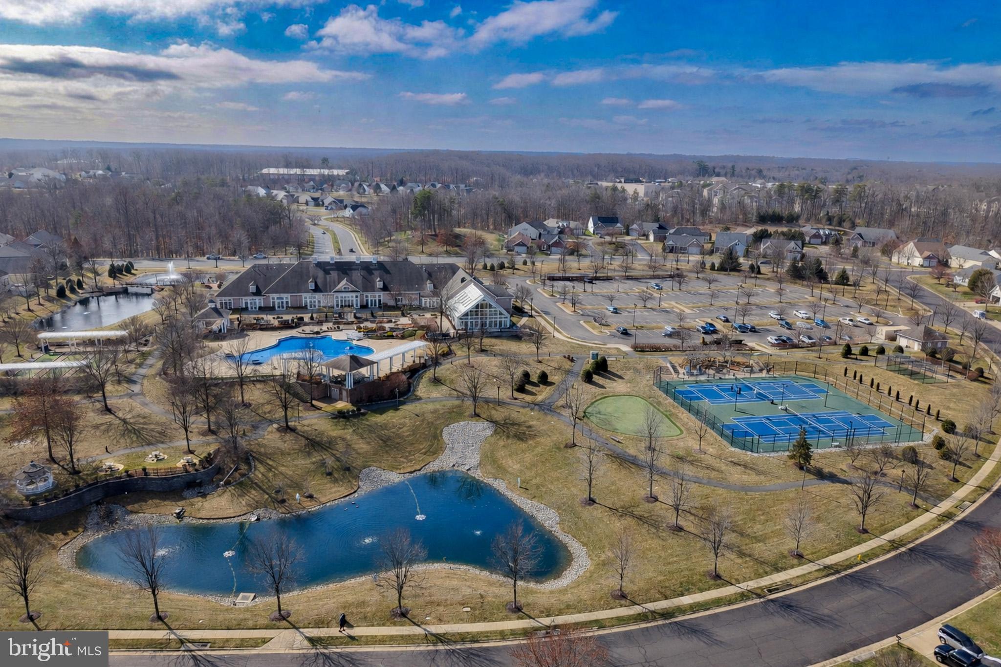 FOUR SEASONS IN HISTORIC VIRGINIA - Residential