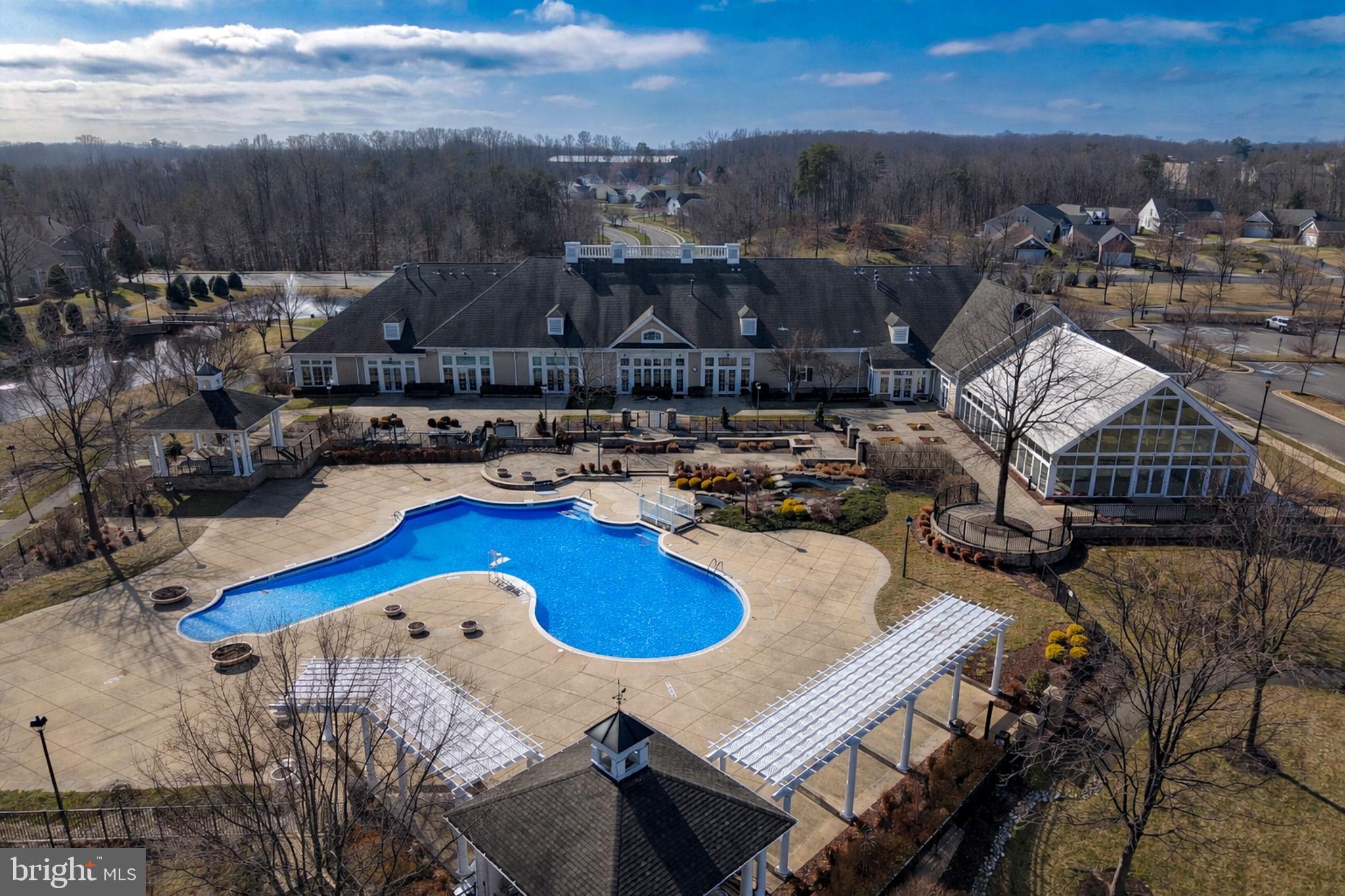 FOUR SEASONS IN HISTORIC VIRGINIA - Residential