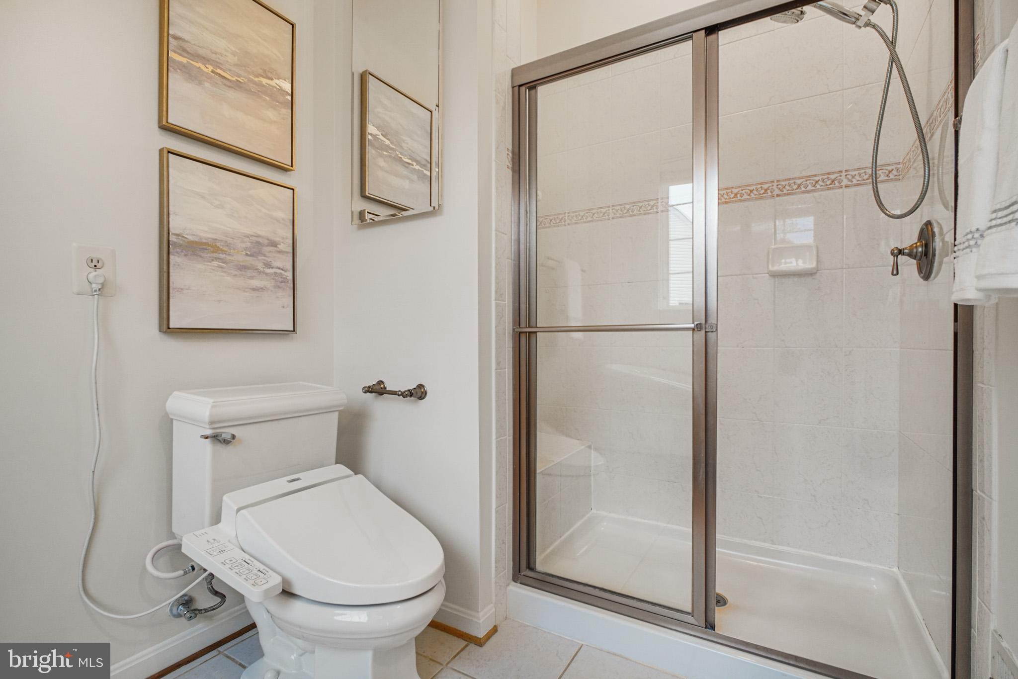 FOUR SEASONS IN HISTORIC VIRGINIA - Residential