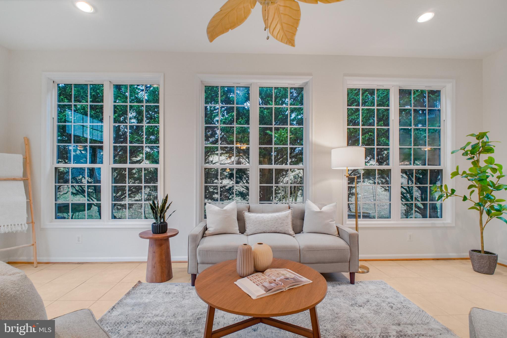 FOUR SEASONS IN HISTORIC VIRGINIA - Residential