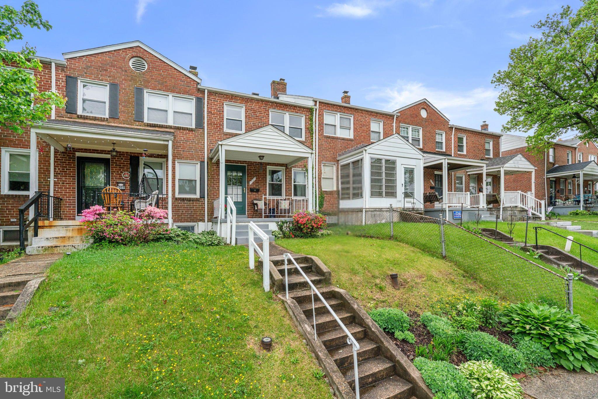 ARBOUR MANOR - Residential