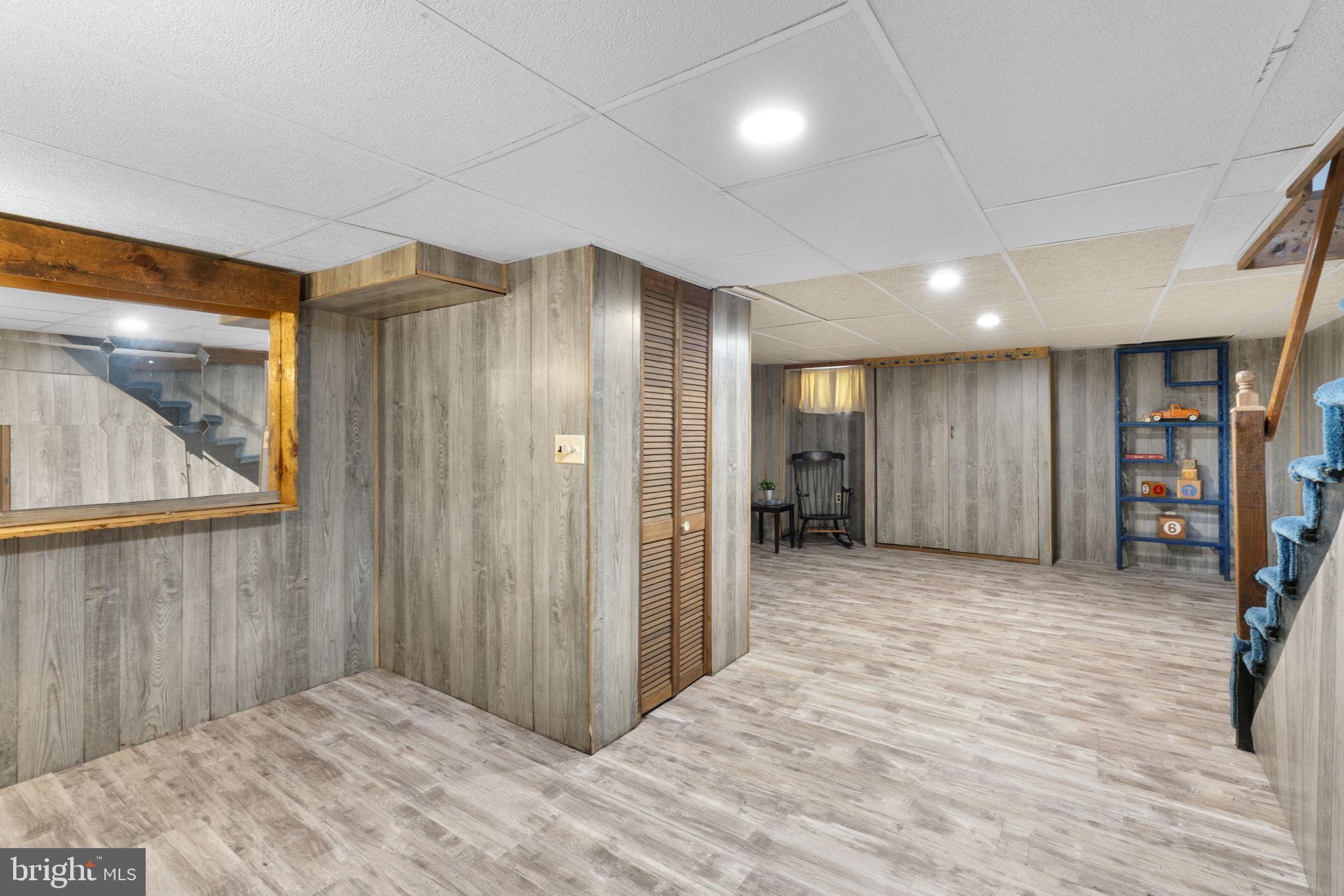 ARBOUR MANOR - Residential