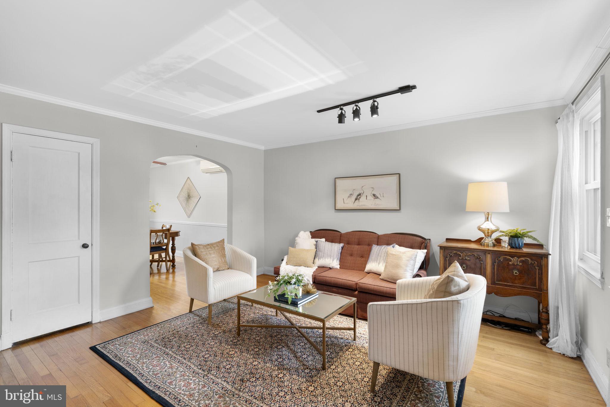 ARBOUR MANOR - Residential