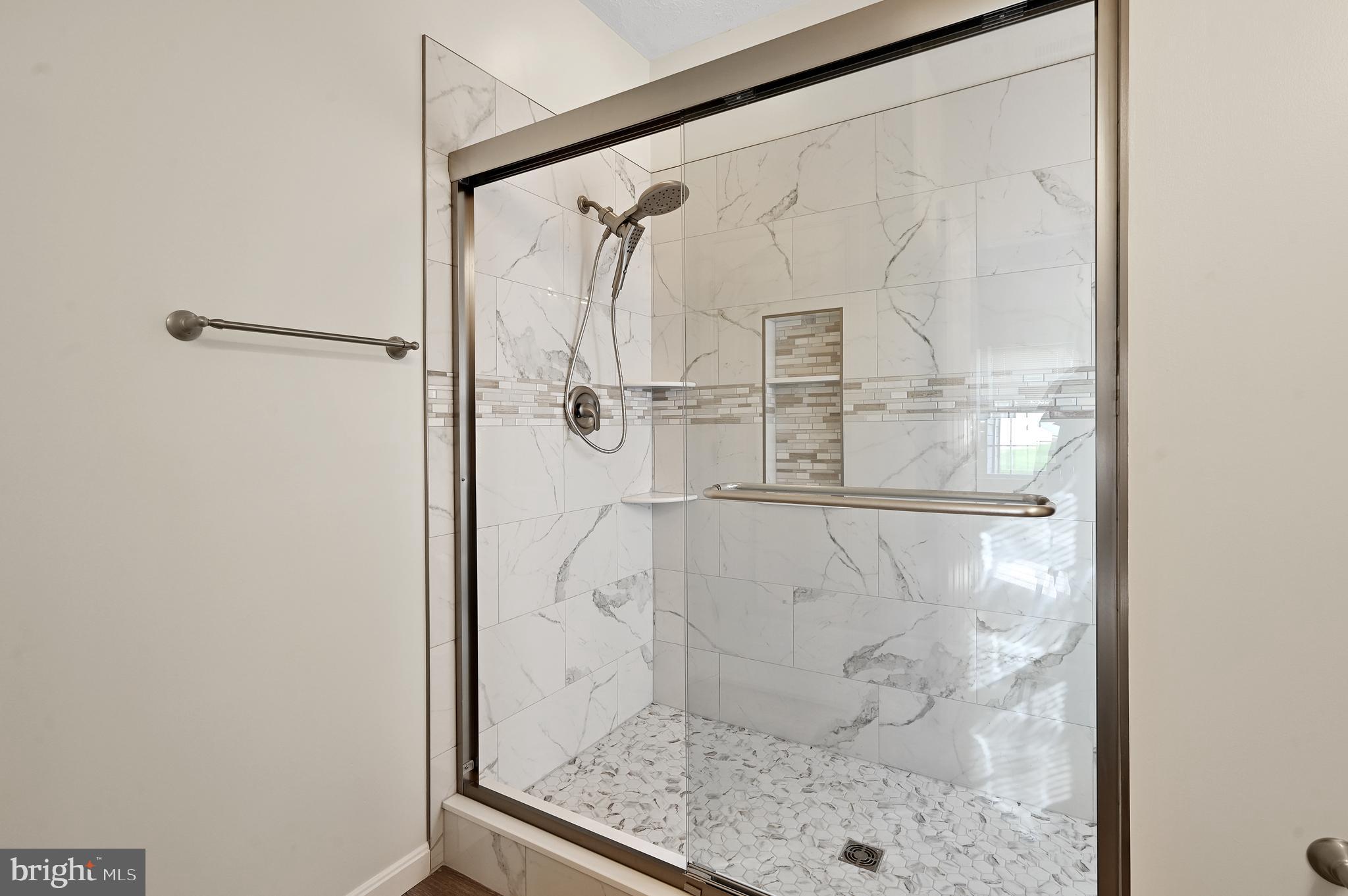 WOOD CREEK GOLF COMM - Residential