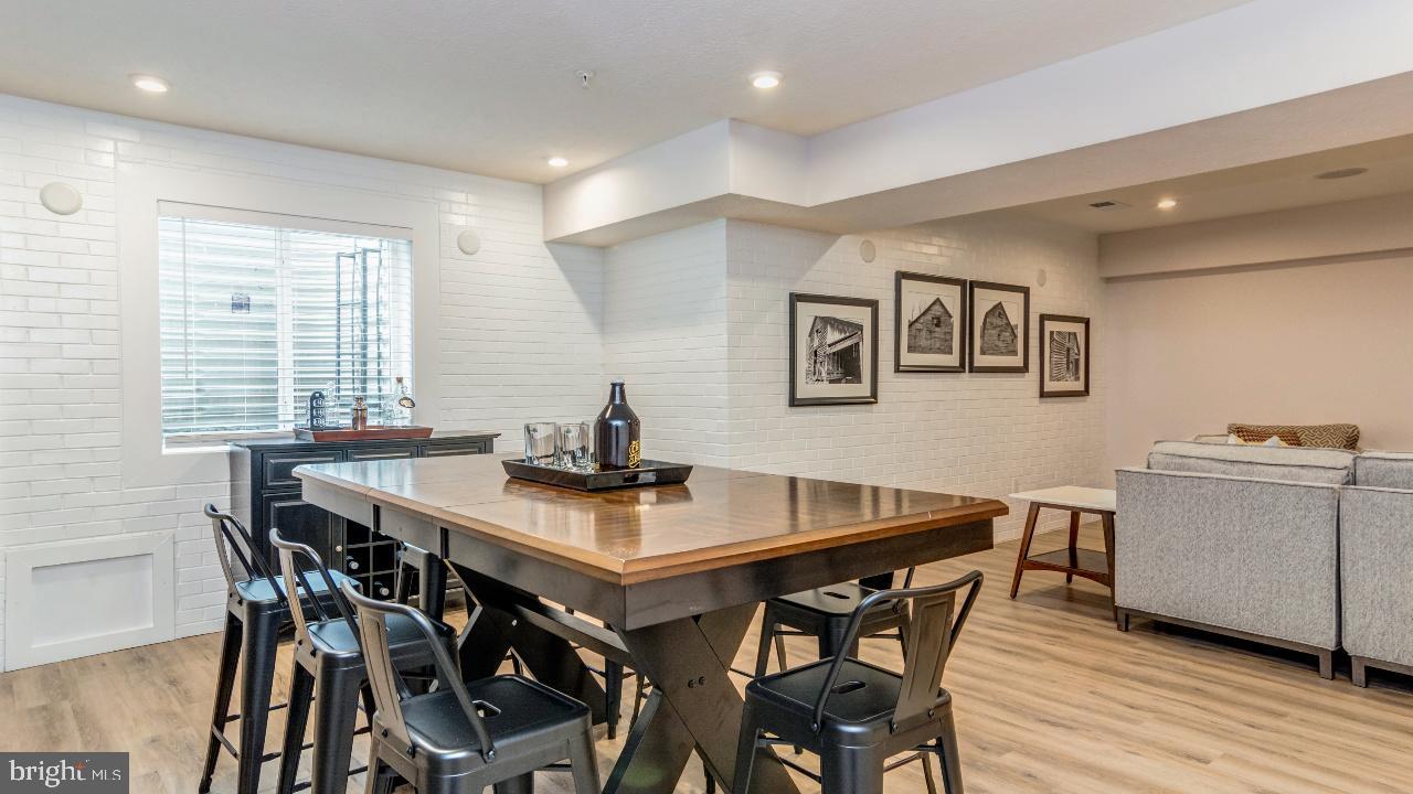 URBANA - Residential