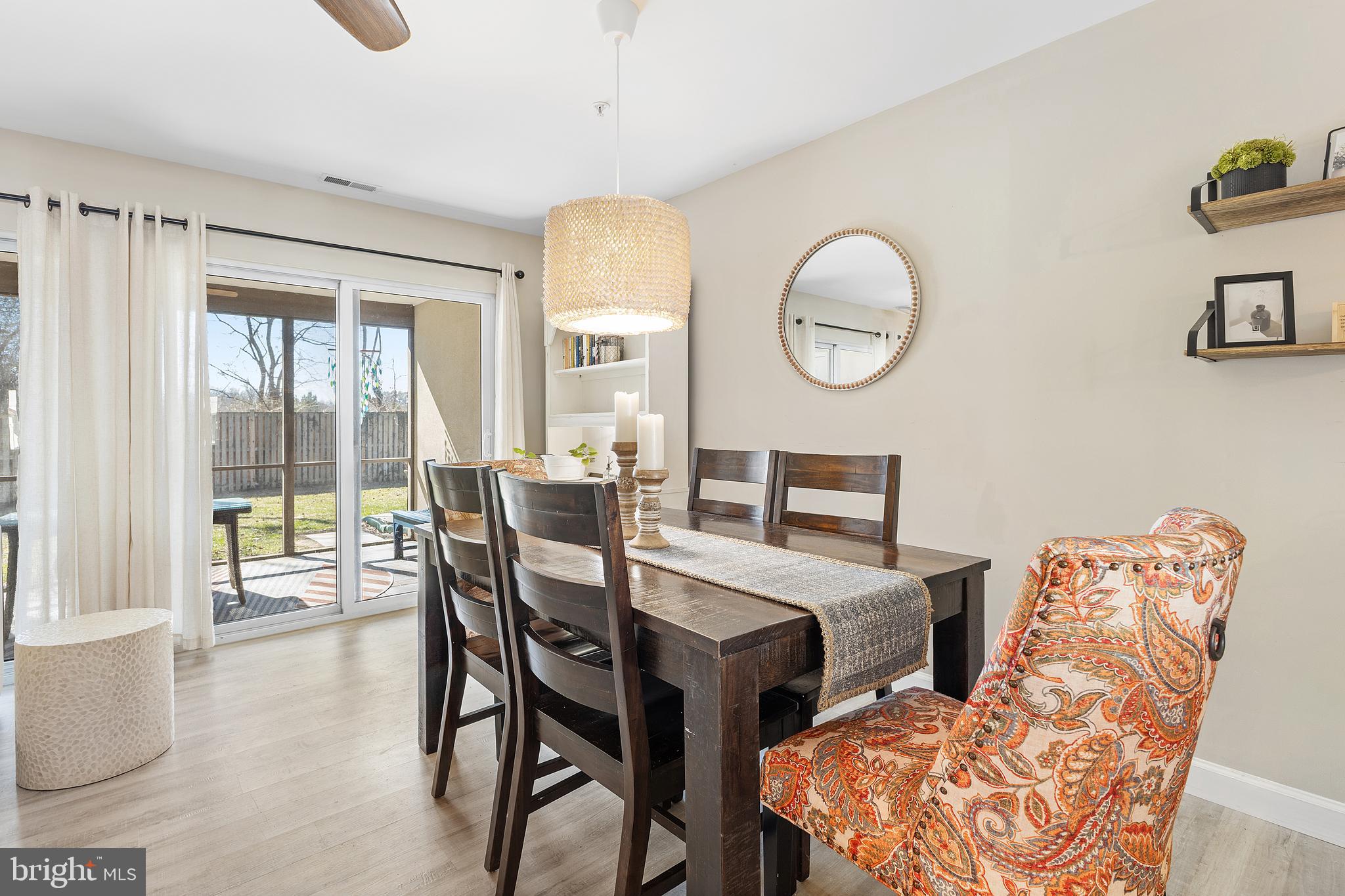 QUEENS LANDING - Residential