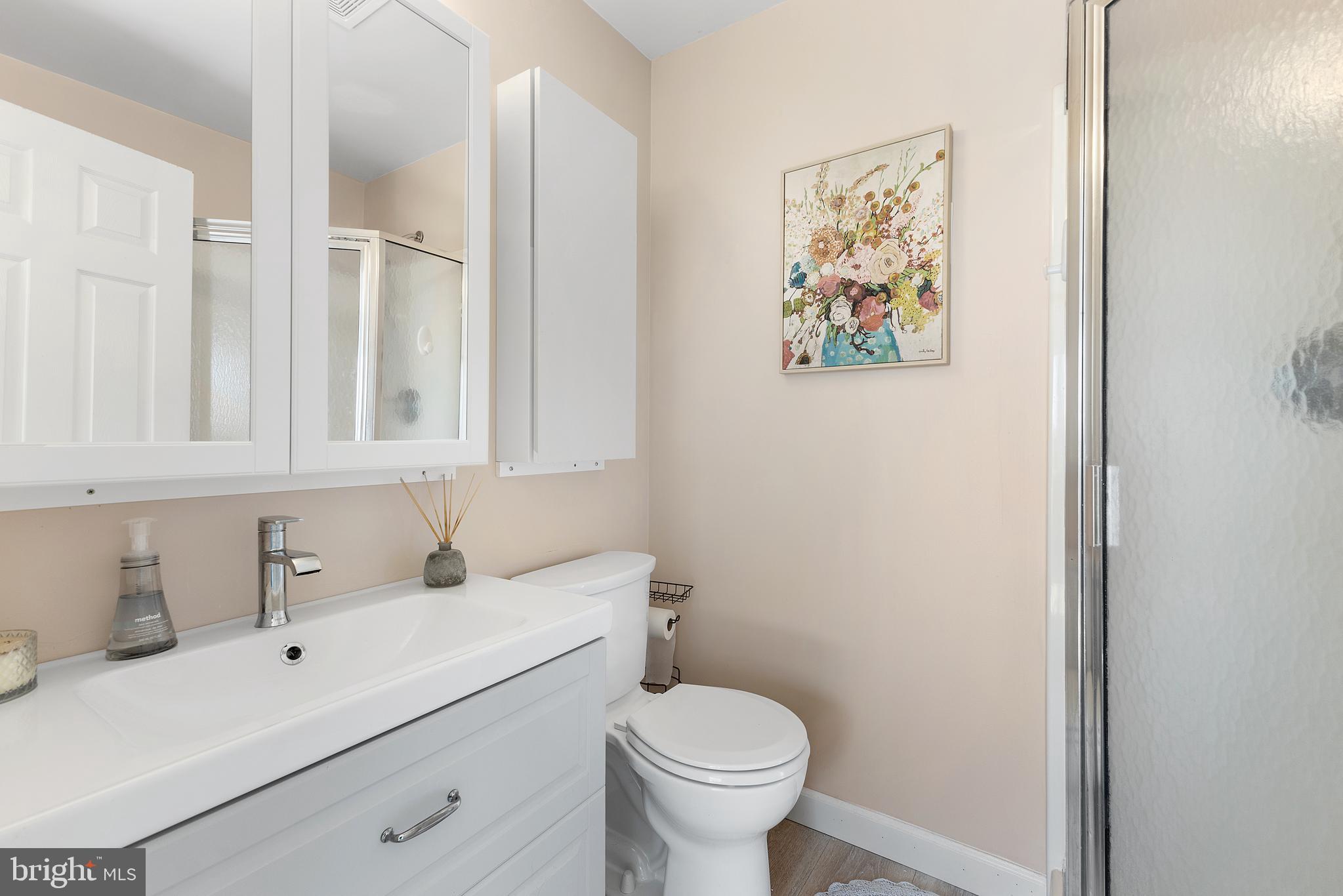 QUEENS LANDING - Residential