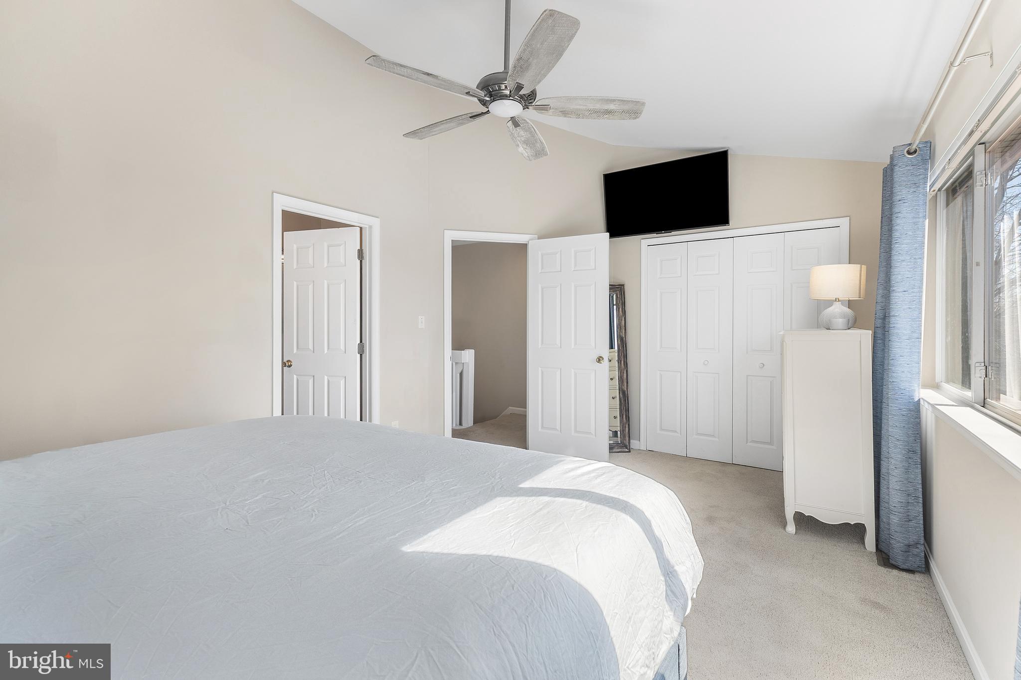 QUEENS LANDING - Residential