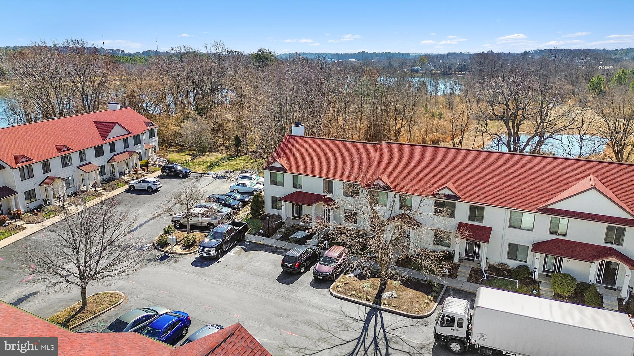 QUEENS LANDING - Residential