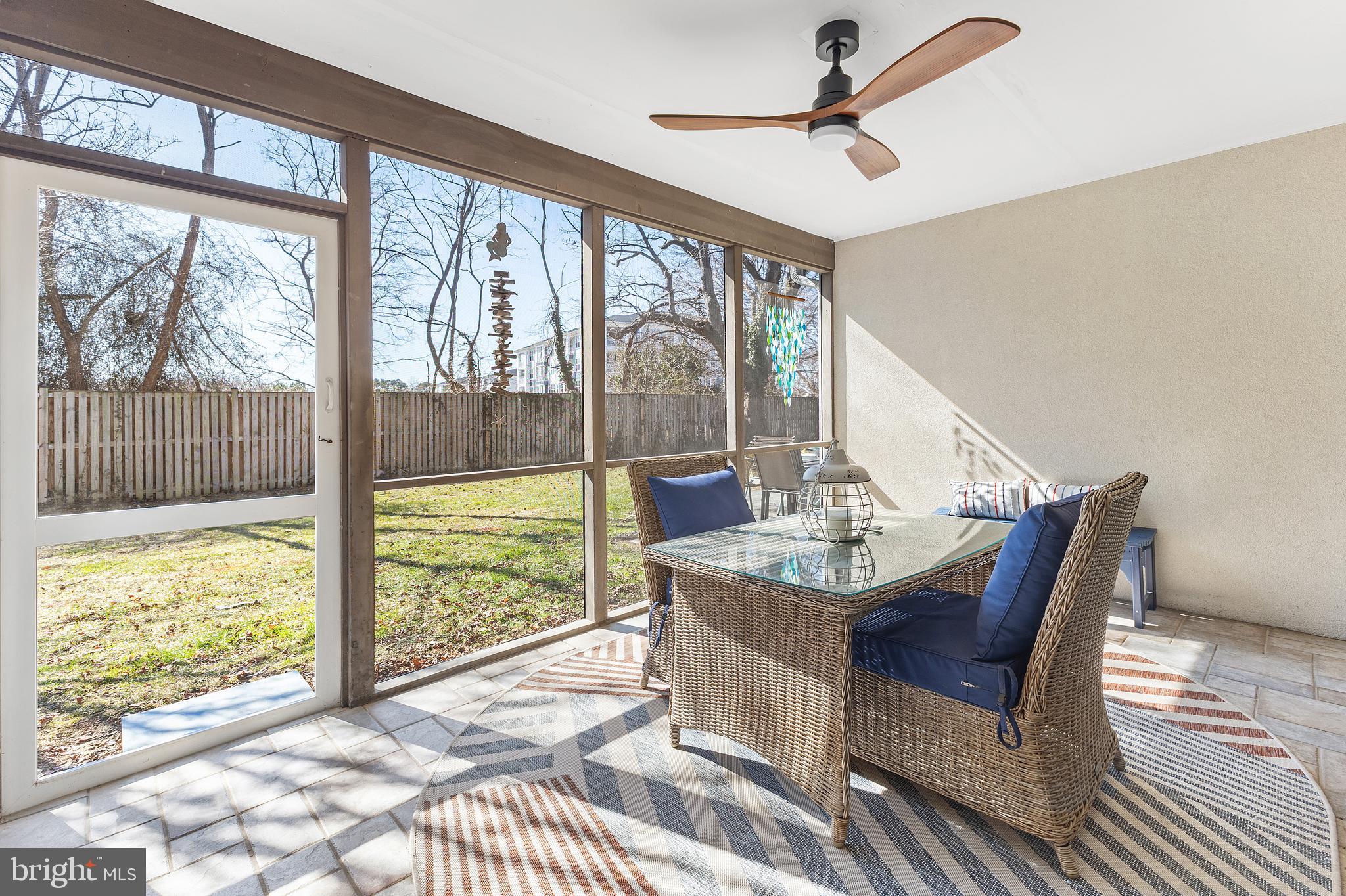 QUEENS LANDING - Residential