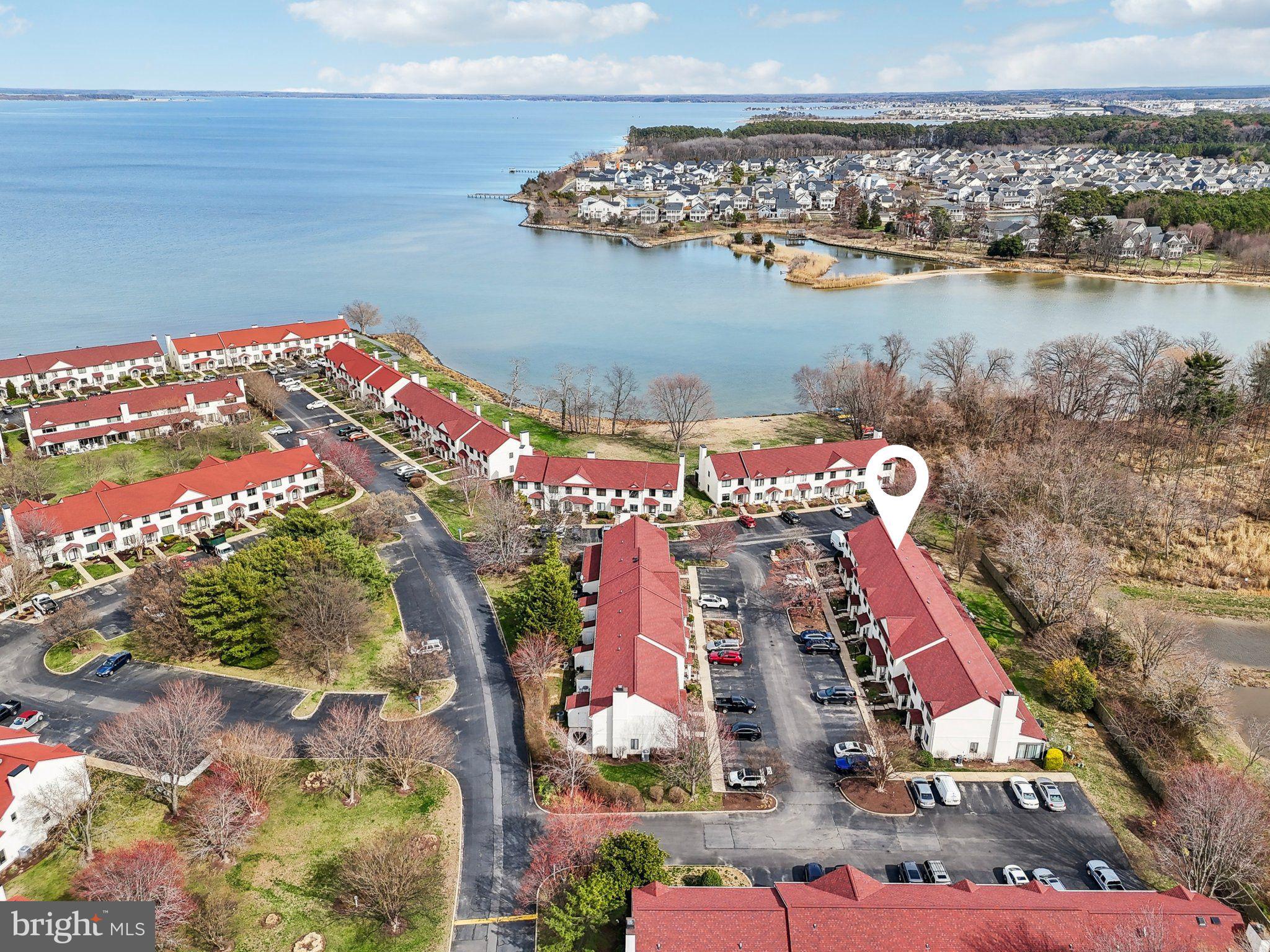 QUEENS LANDING - Residential