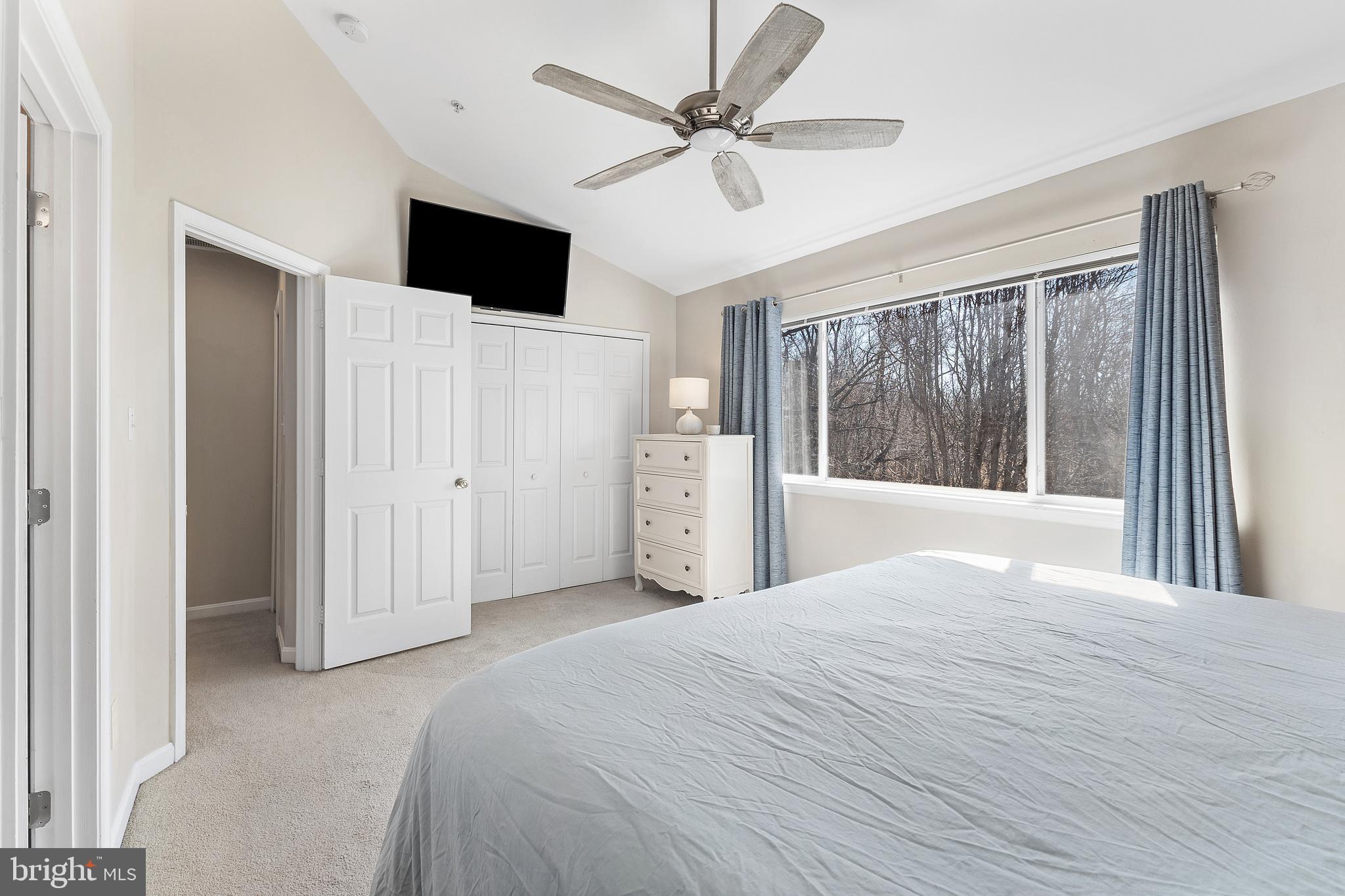 QUEENS LANDING - Residential