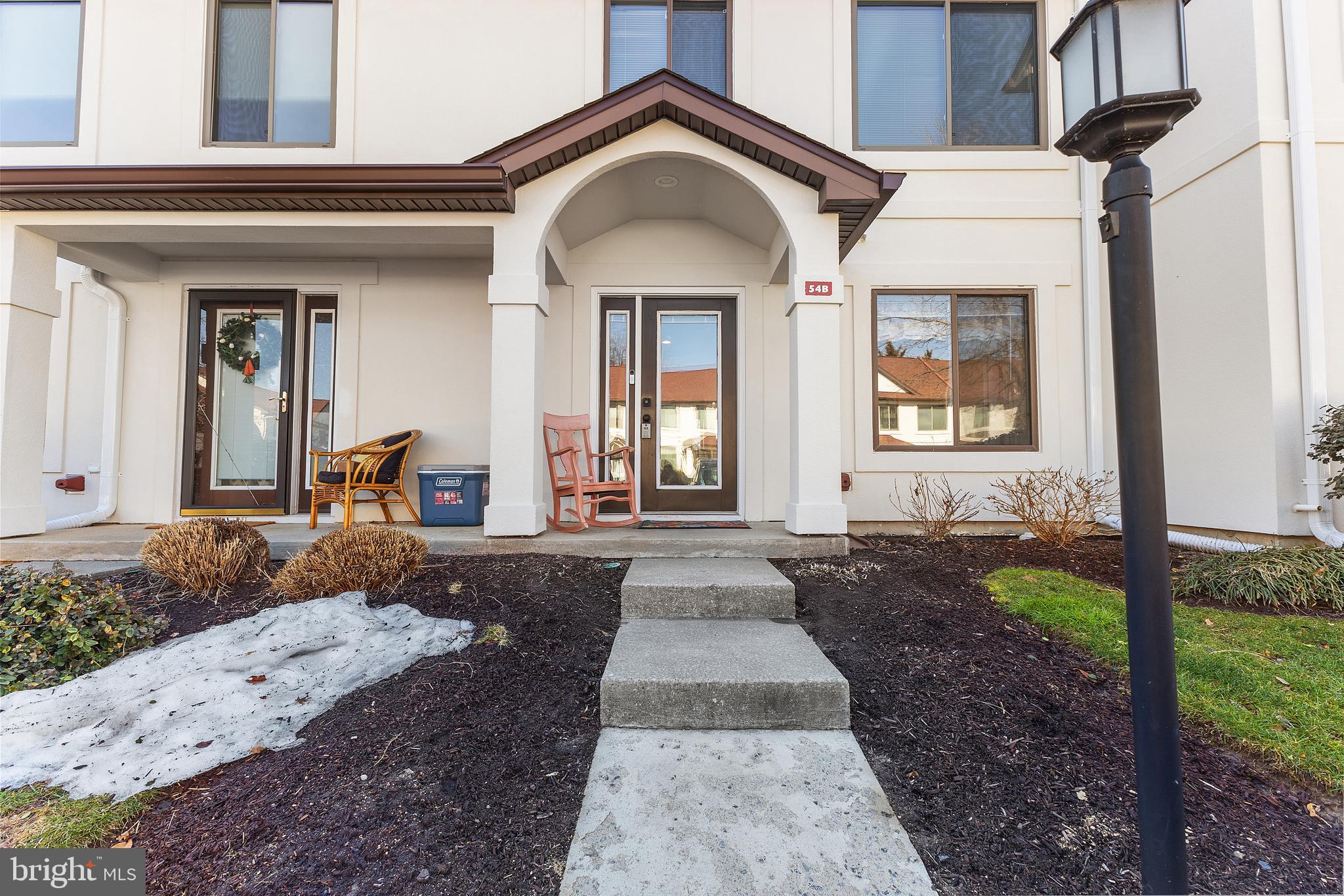 QUEENS LANDING - Residential