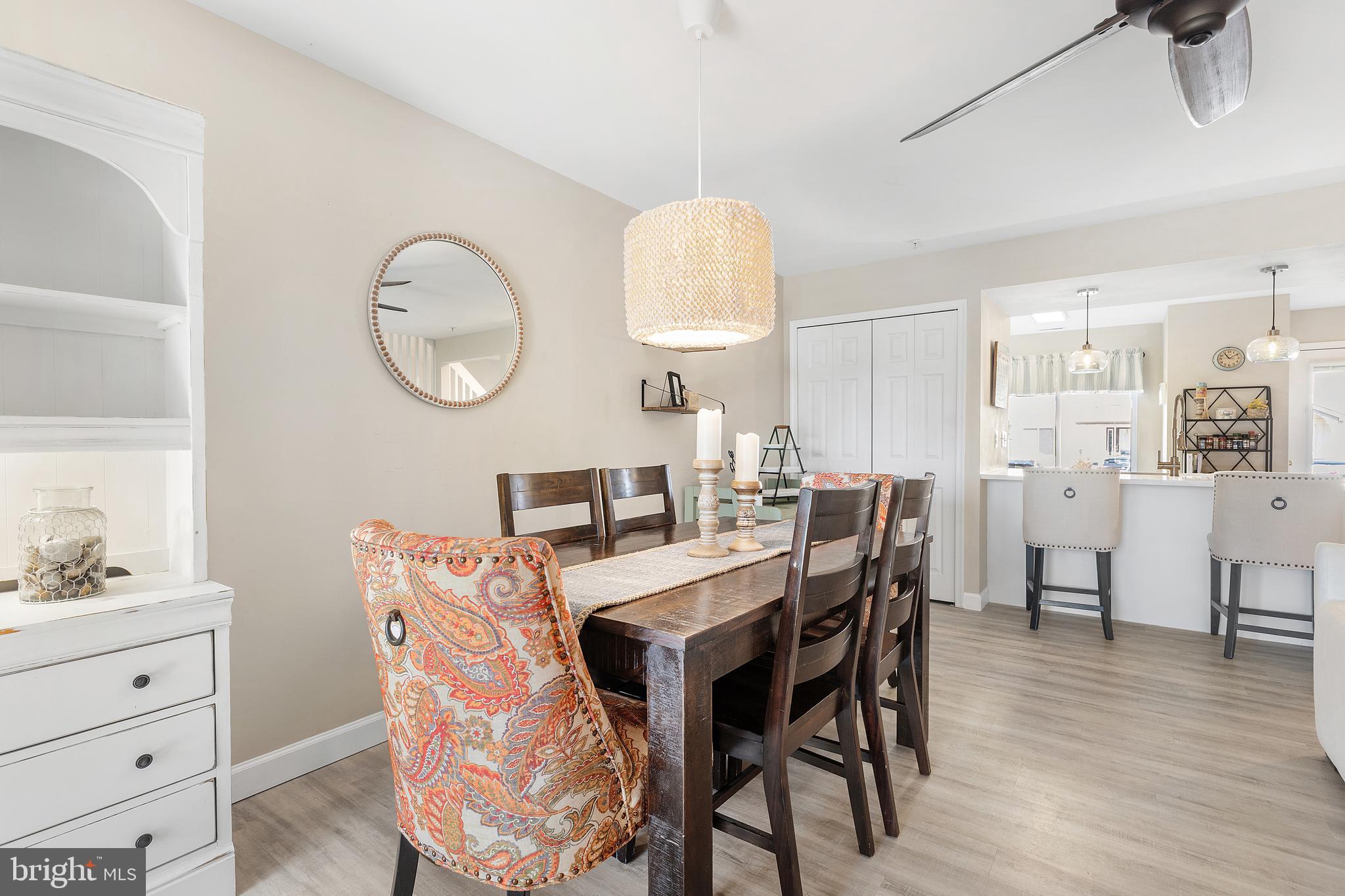 QUEENS LANDING - Residential