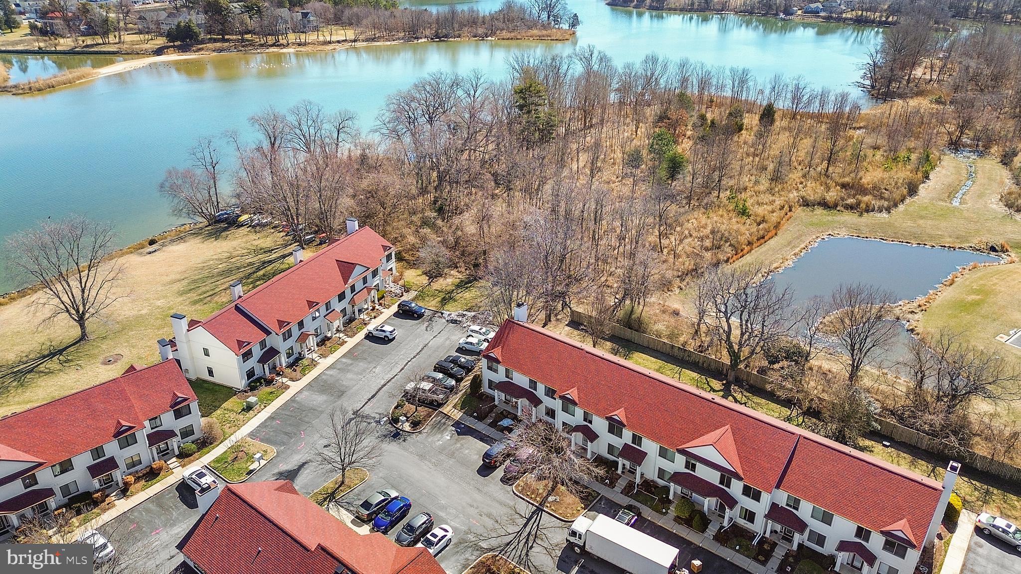 QUEENS LANDING - Residential