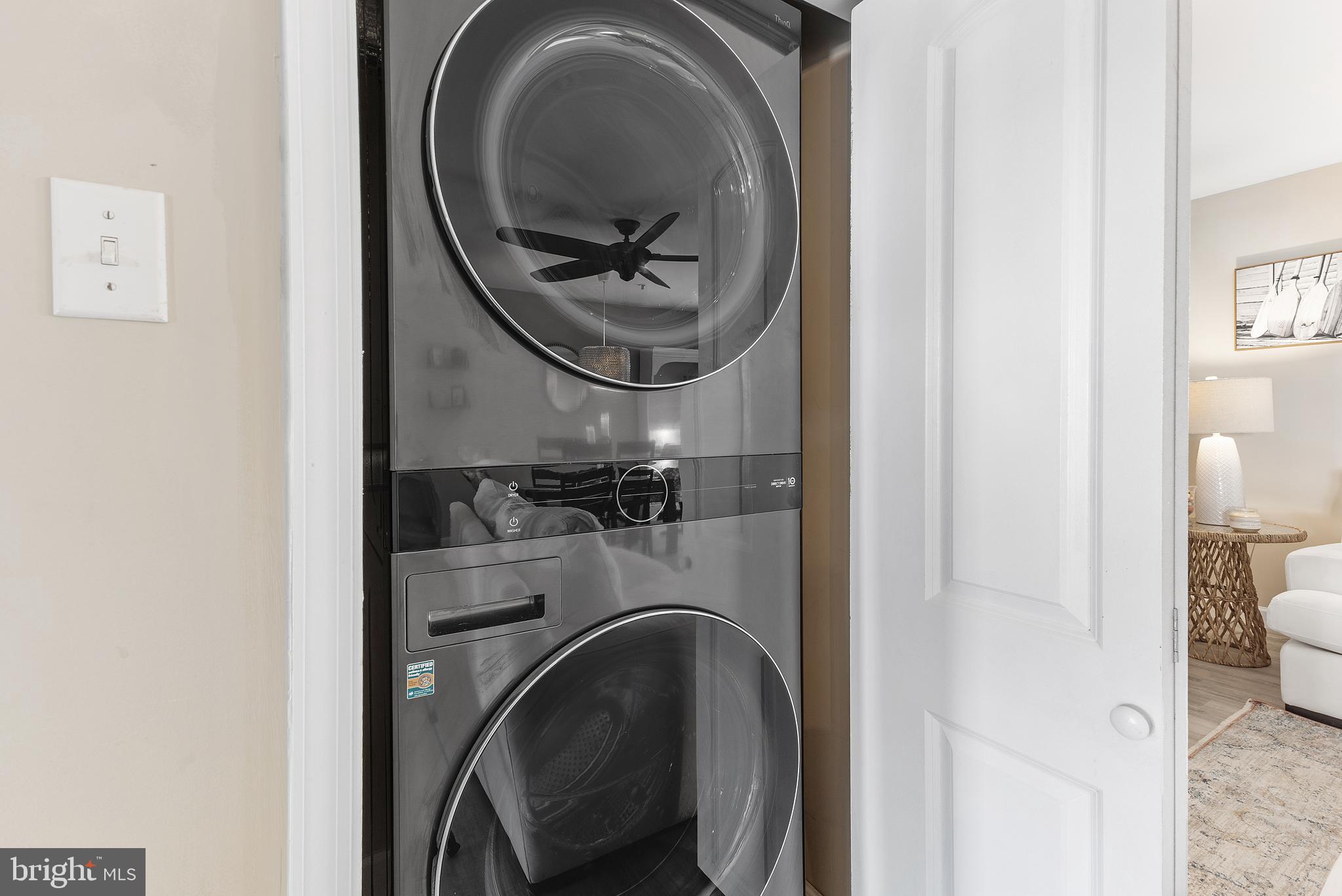 QUEENS LANDING - Residential