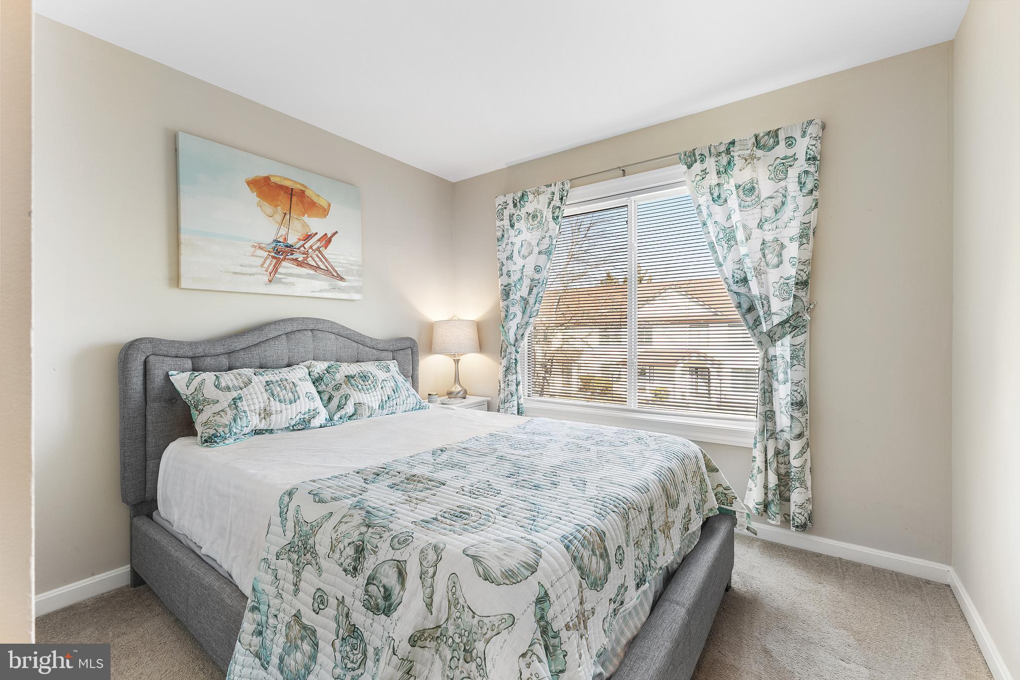 QUEENS LANDING - Residential