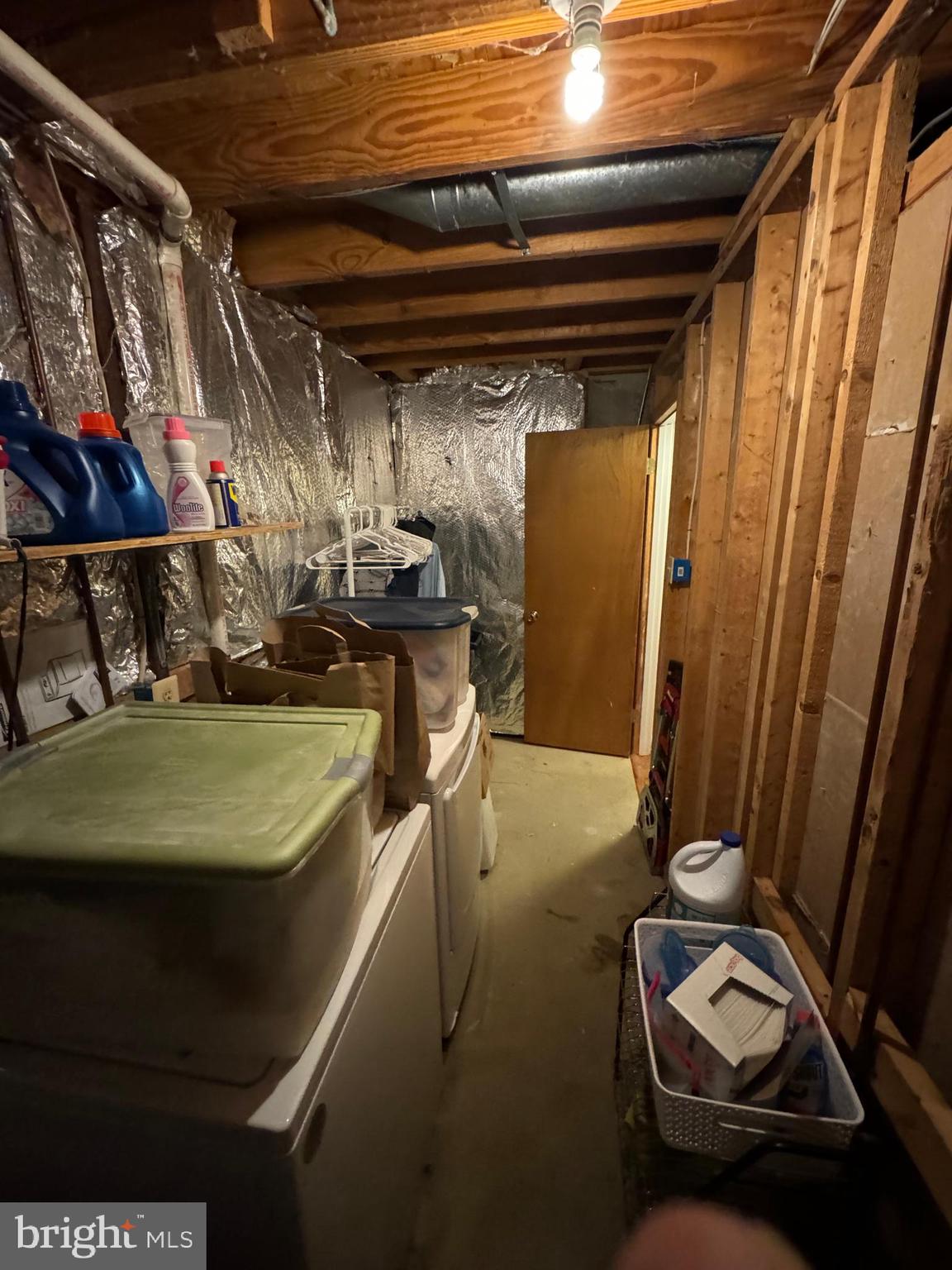 LEISHEAR VILLAGE - Residential Lease