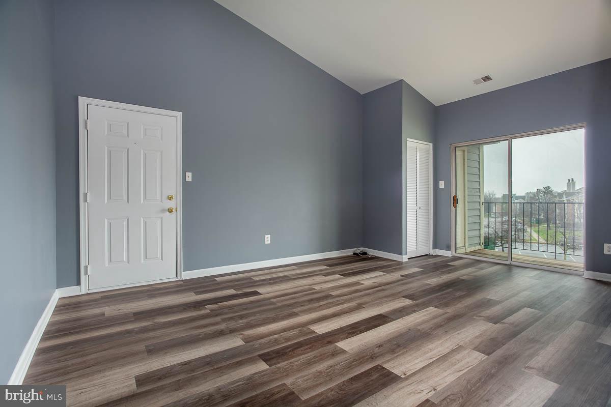 CROMWELL FOUNTAIN - Residential Lease