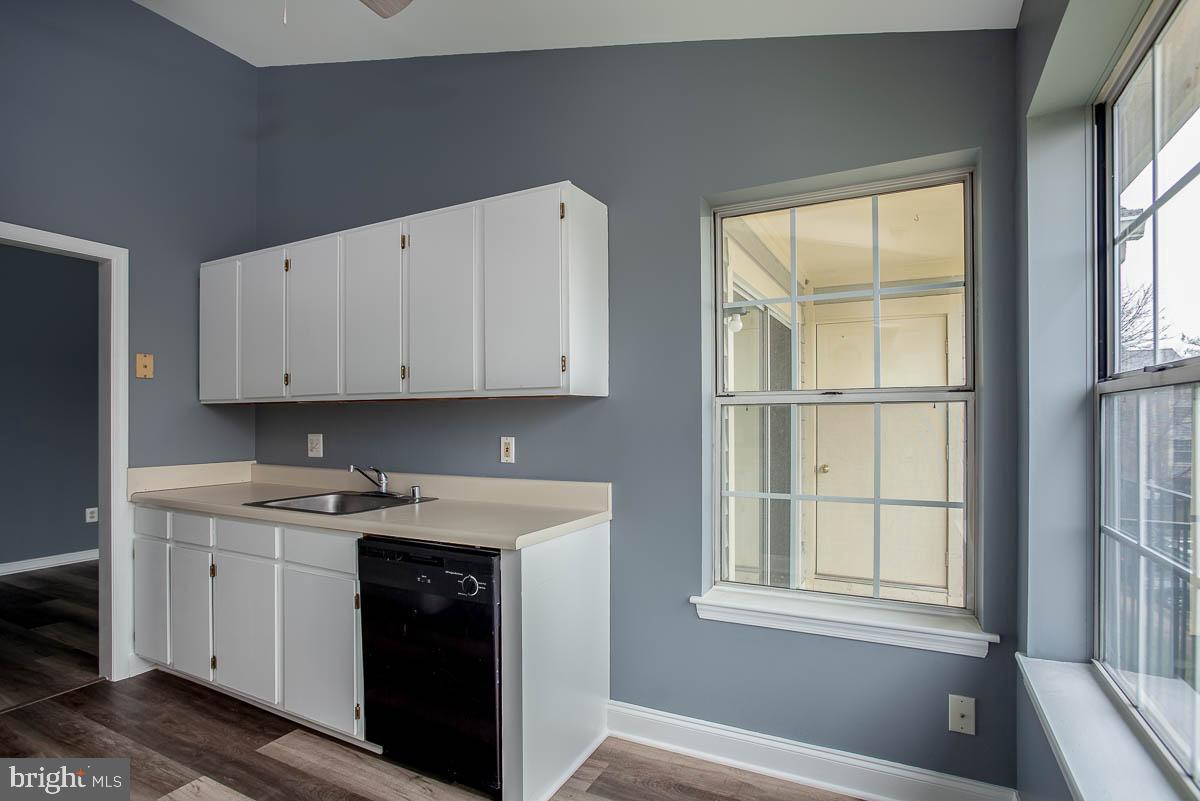 CROMWELL FOUNTAIN - Residential Lease