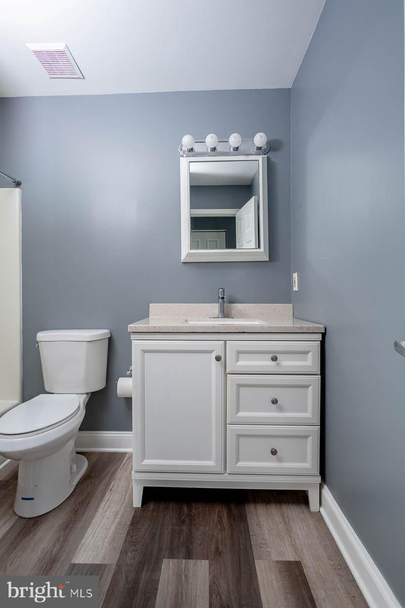 CROMWELL FOUNTAIN - Residential Lease