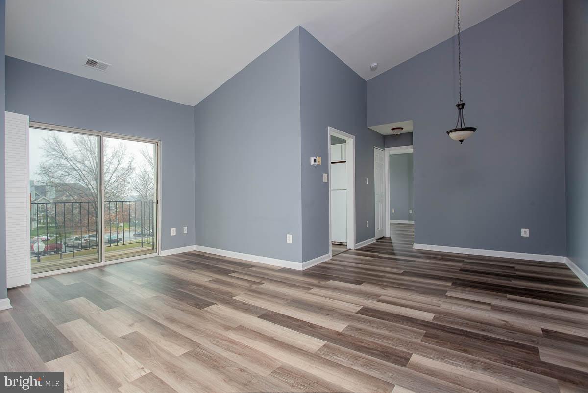 CROMWELL FOUNTAIN - Residential Lease