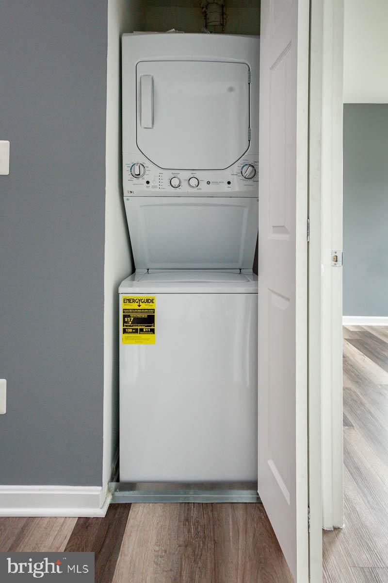 CROMWELL FOUNTAIN - Residential Lease