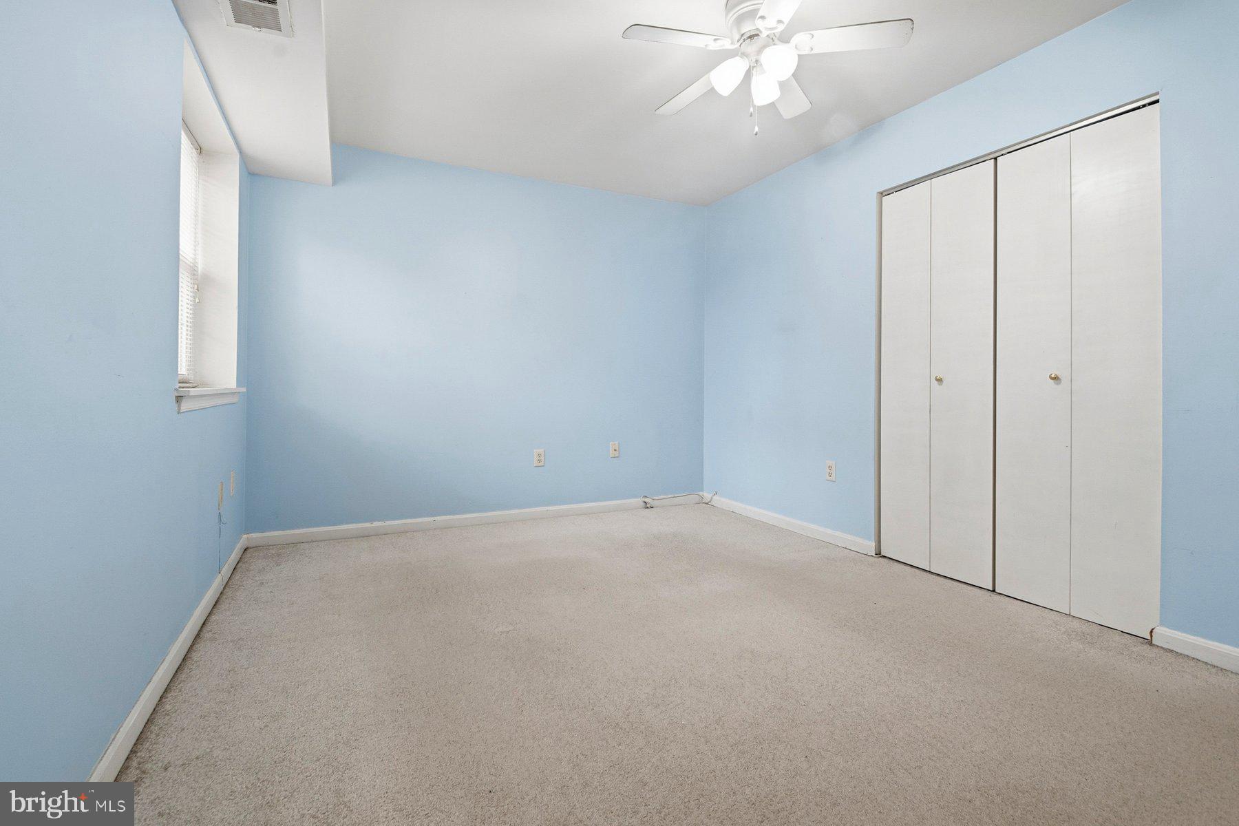 CROMWELL FOUNTAIN - Residential