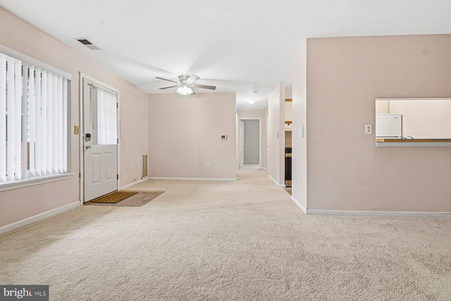 CROMWELL FOUNTAIN - Residential