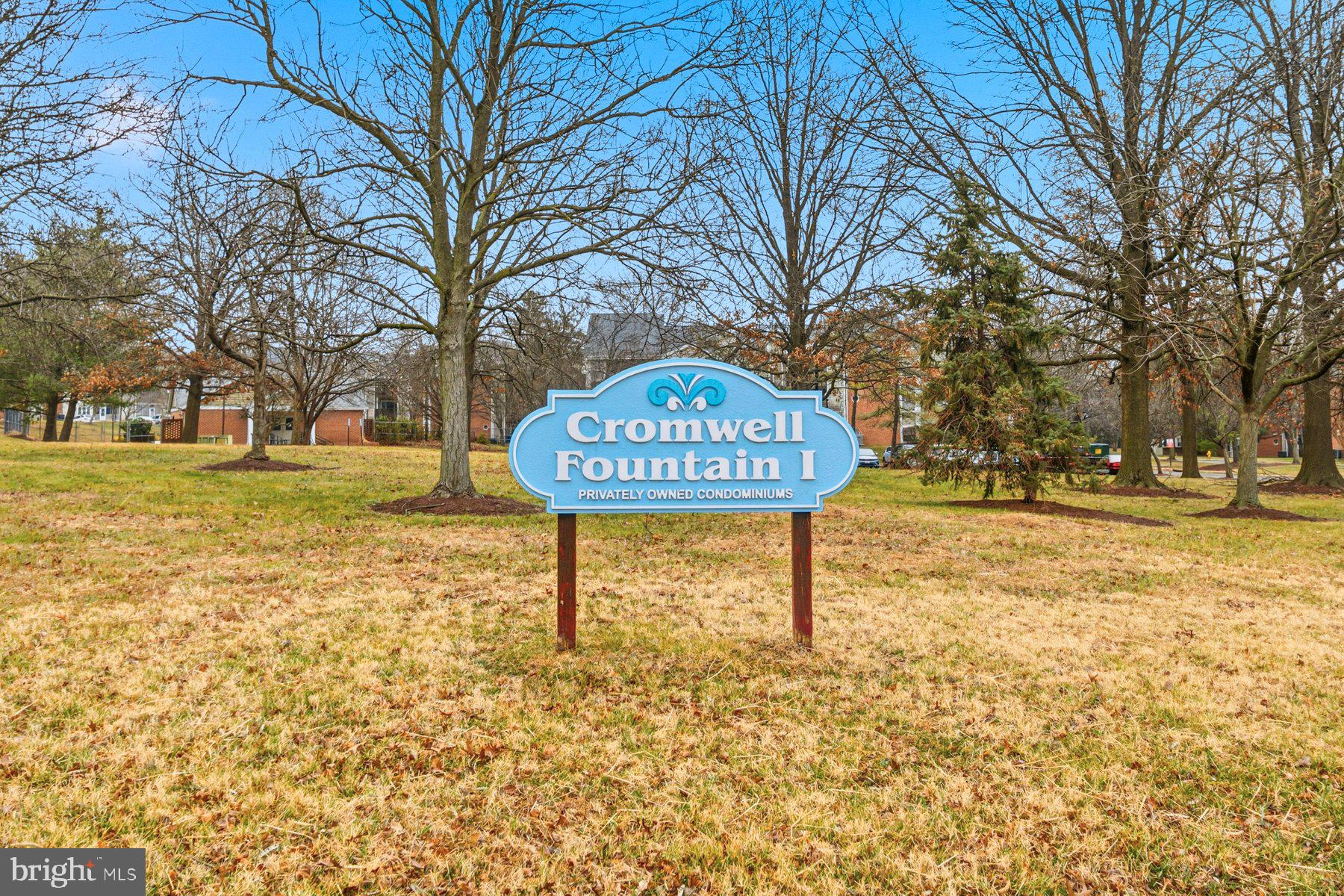 CROMWELL FOUNTAIN - Residential