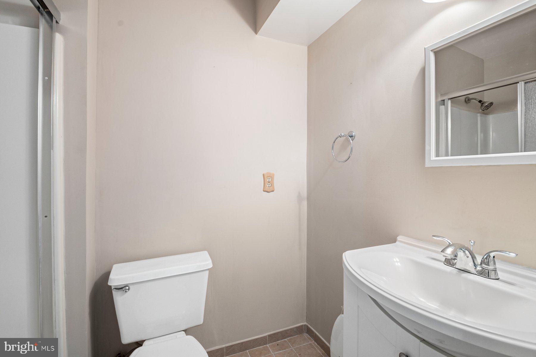 CROMWELL FOUNTAIN - Residential