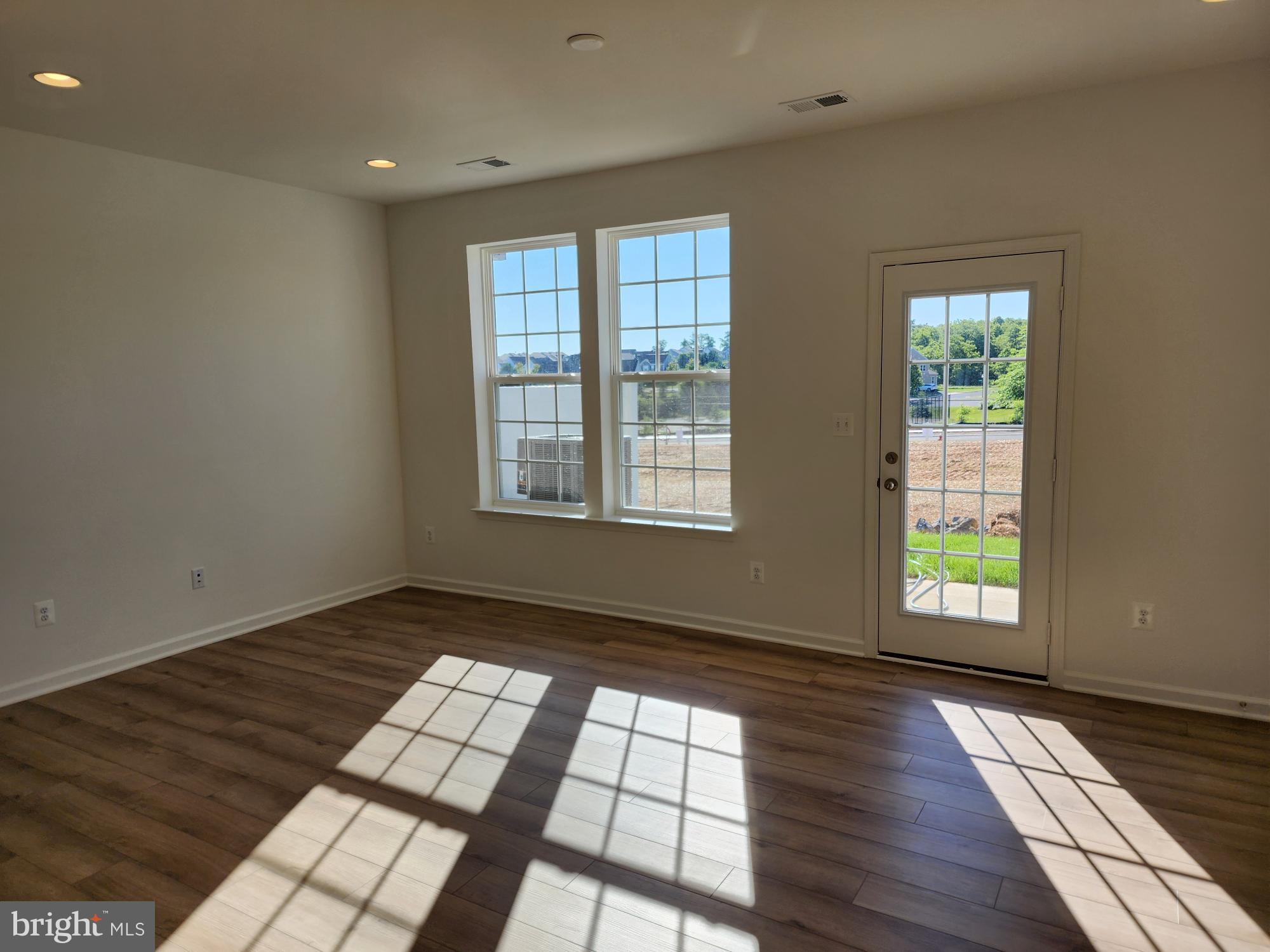 MARTINSBURG STATION - Residential Lease