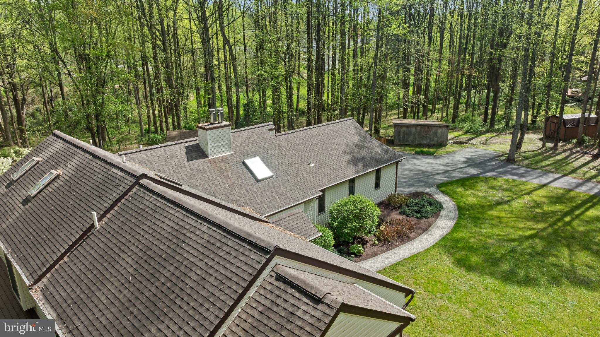 OAKDALE MANOR - Residential