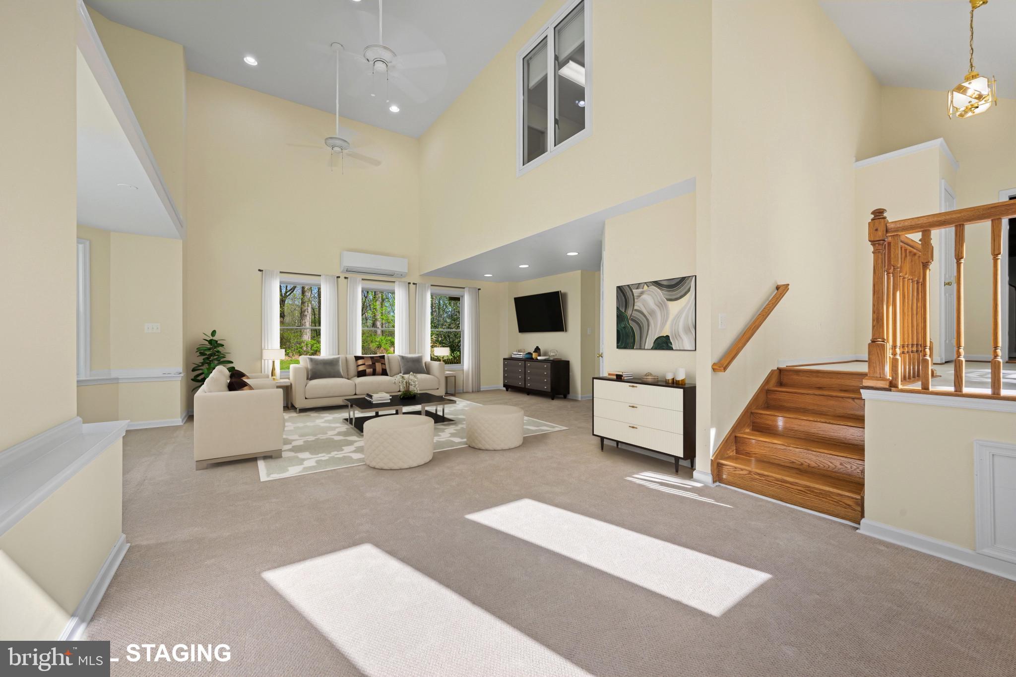 OAKDALE MANOR - Residential