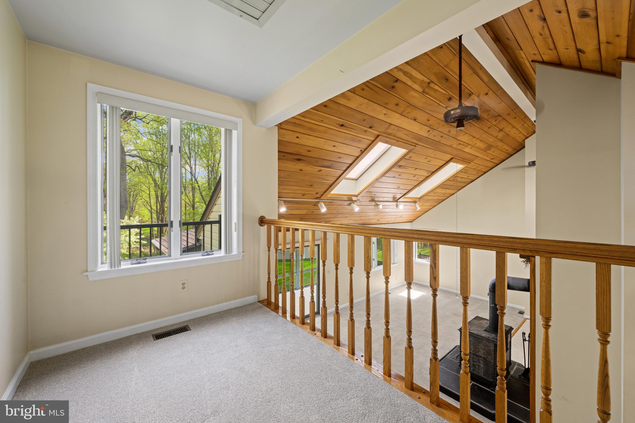 OAKDALE MANOR - Residential