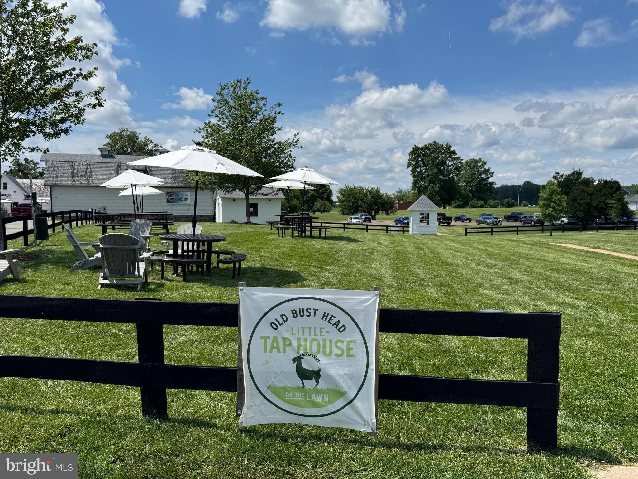 VINT HILL - Residential