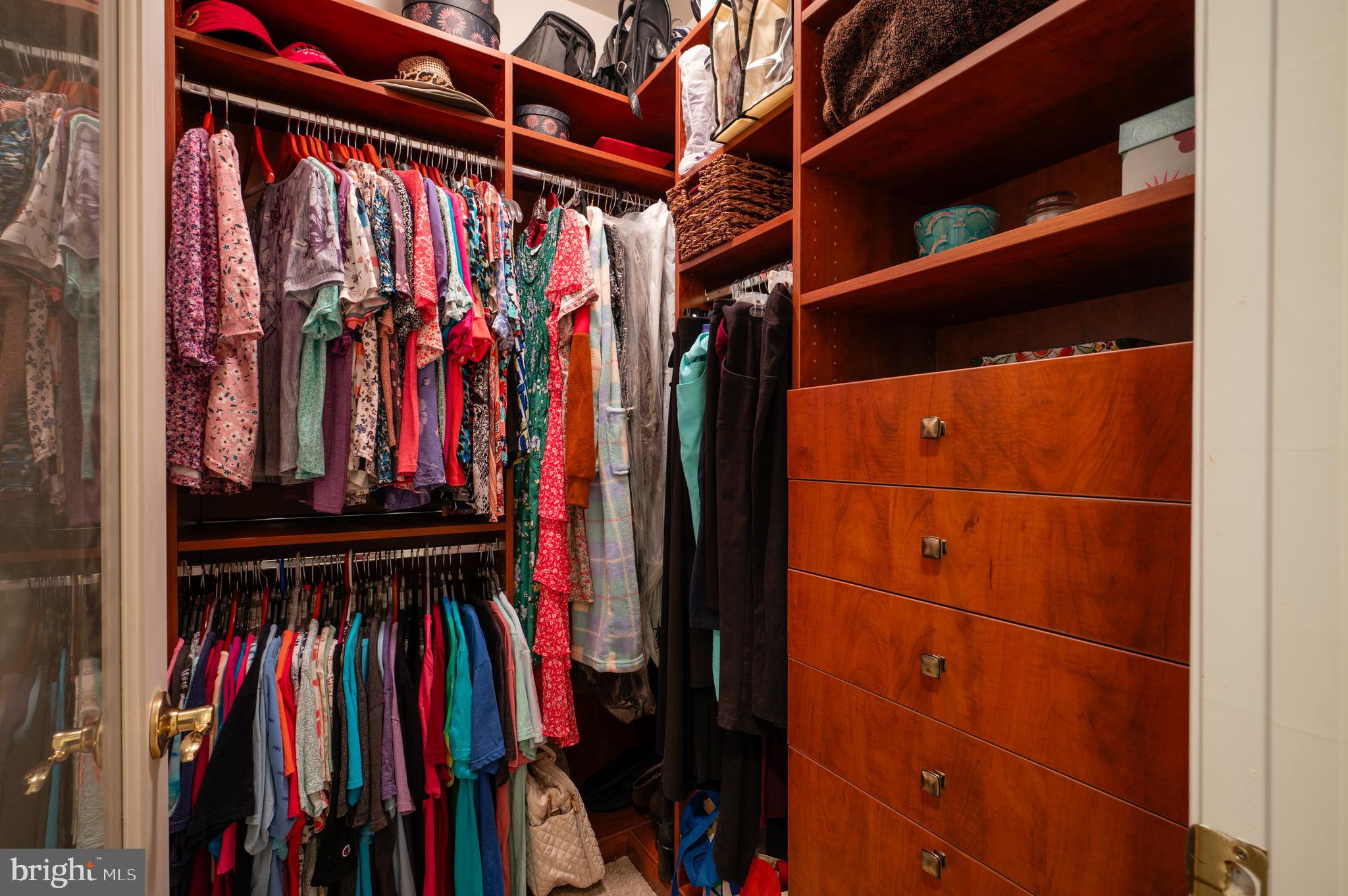 VINT HILL - Residential